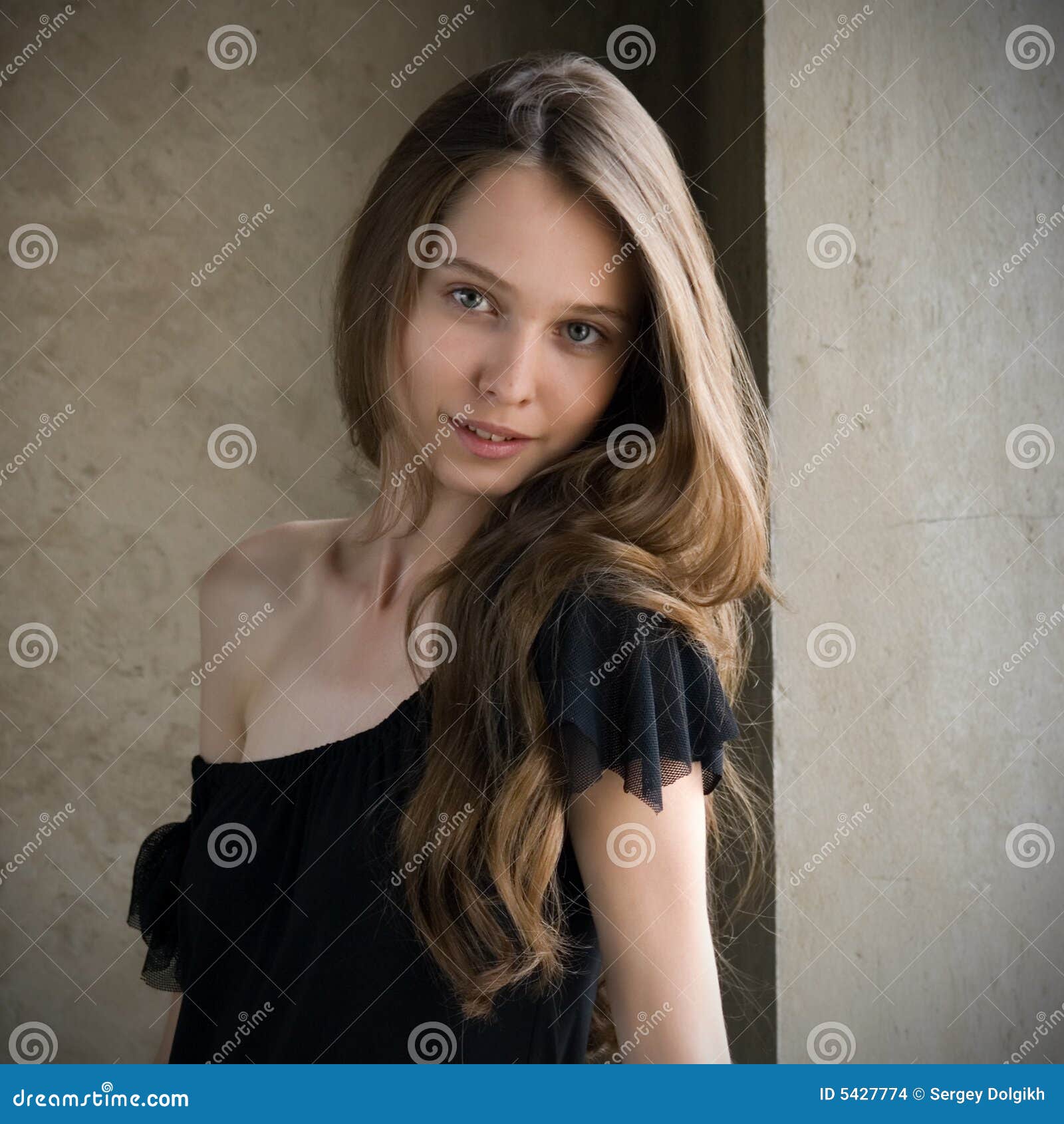 Menina bonita foto de stock. Imagem de senhora, mulher - 5427774