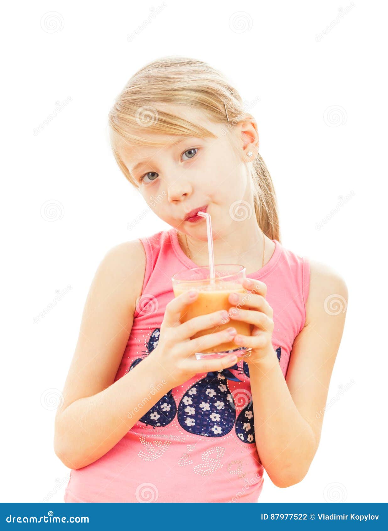 маленькая девочка пьет сперму фото 61