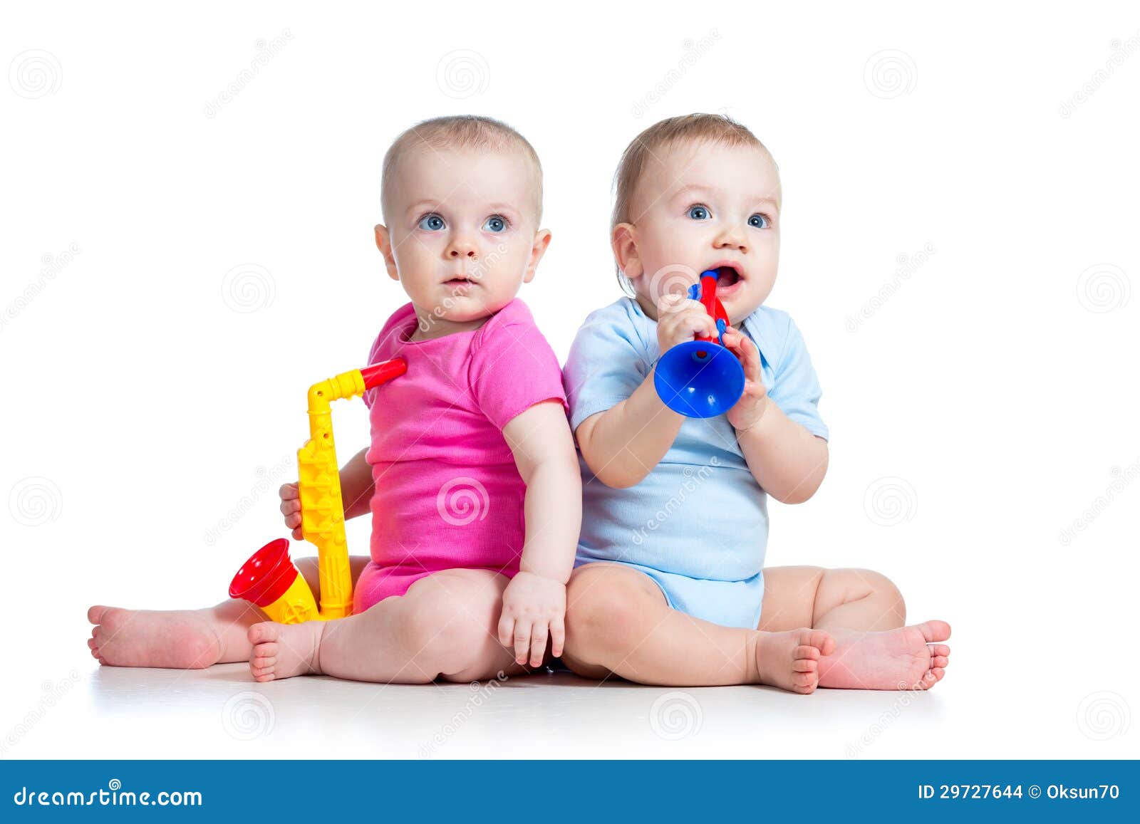 Brinquedos Do Musical Do Jogo Da Menina E Do Menino De Bebês Foto de Stock  - Imagem de saxofone, creatividade: 29727644