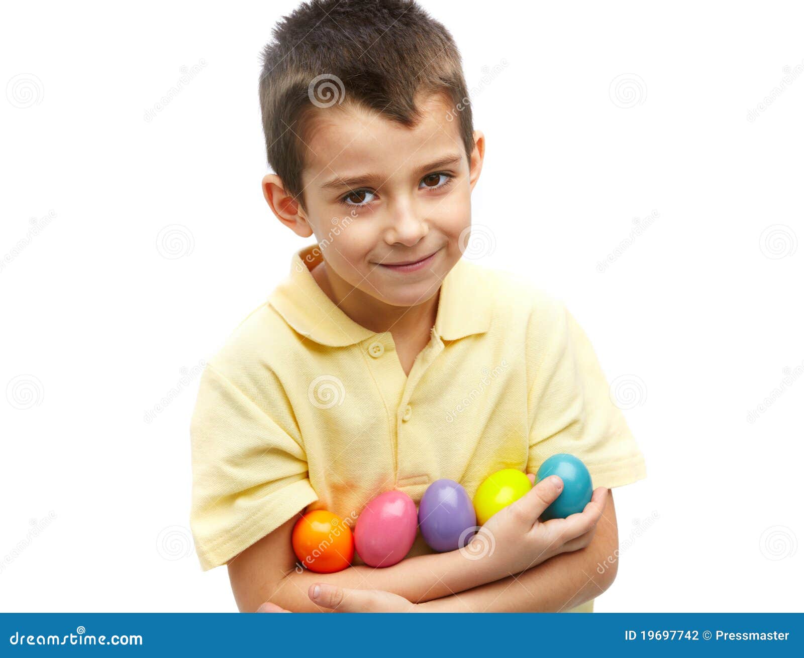 Большое яичко мальчик. Мальчик с пасхальным яичком. Яйца на Пасху для мальчиков.