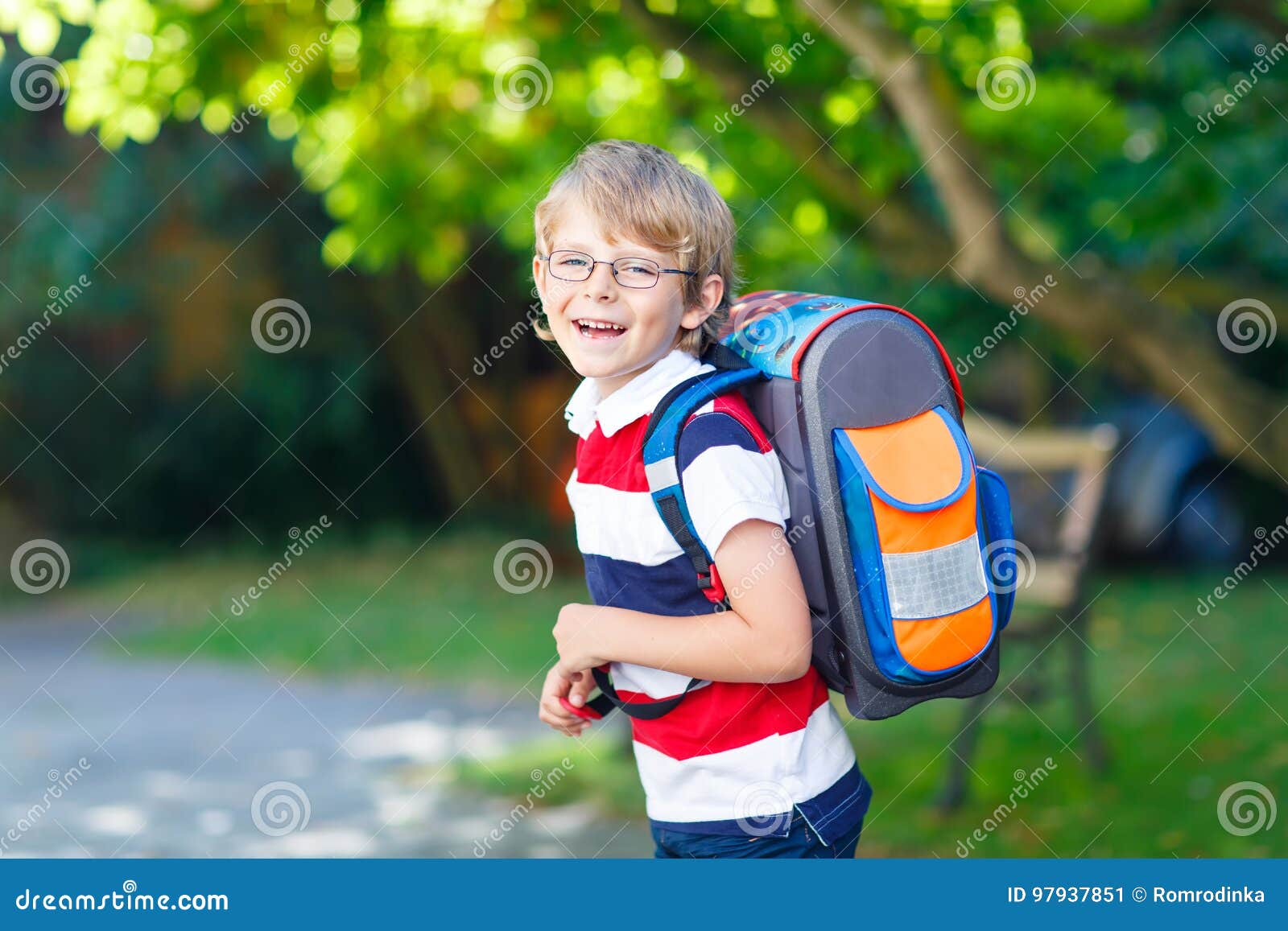 Berçário e Escola Gato de Botas