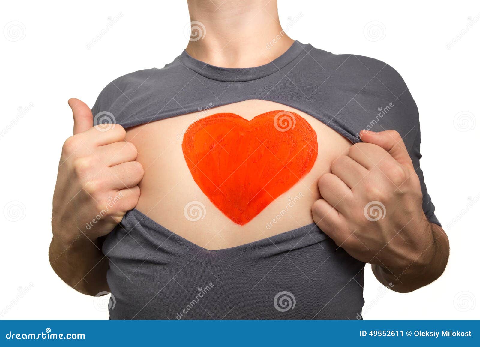 Mens Die Grijze T shirt Verscheuren Rood Die Hart Op Zijn Borst I Wordt Geschilderd Stock Afbeelding Image of hart lichaam 49552611