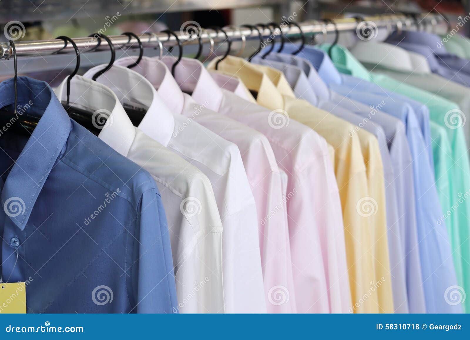 https://thumbs.dreamstime.com/z/mens-plaid-shirts-hangers-retail-store-men-s-different-colors-shop-58310718.jpg