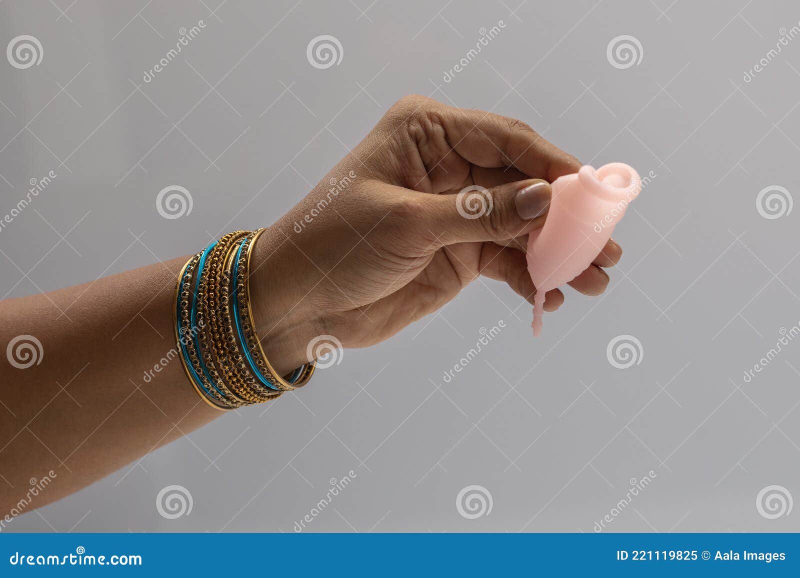 menstrualcup,punch down-fold