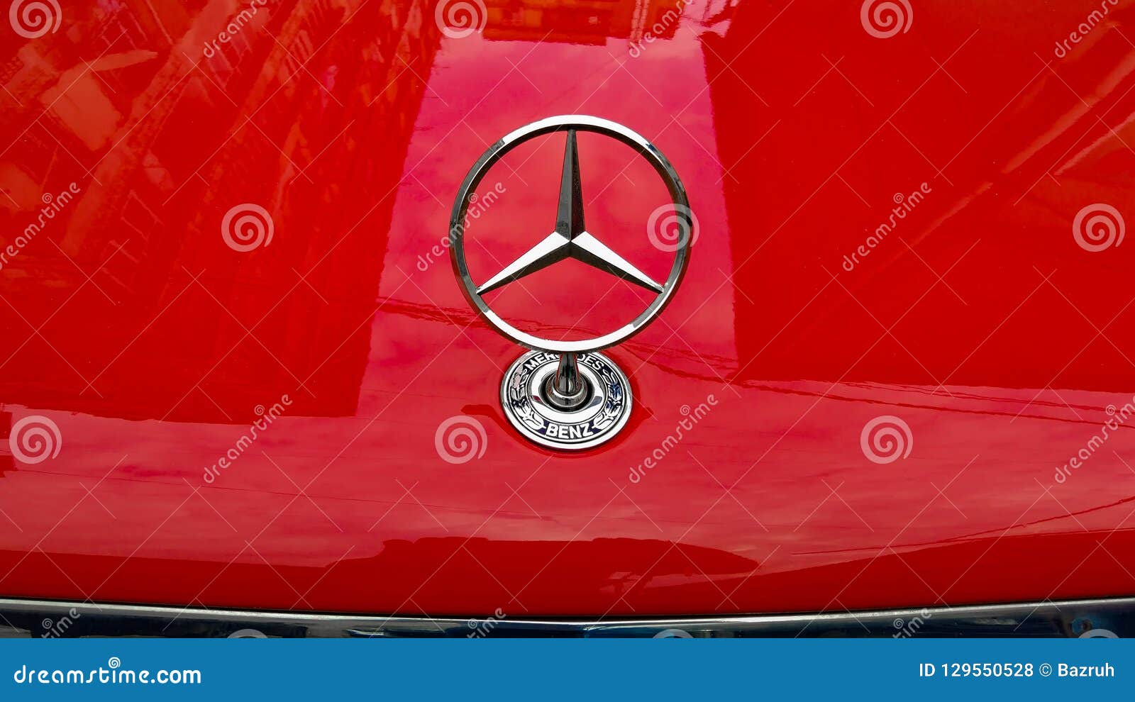 Mercedes Benz Logo on Red Car Hood Editorial Stock Photo - Image of german,  germany: 129550528