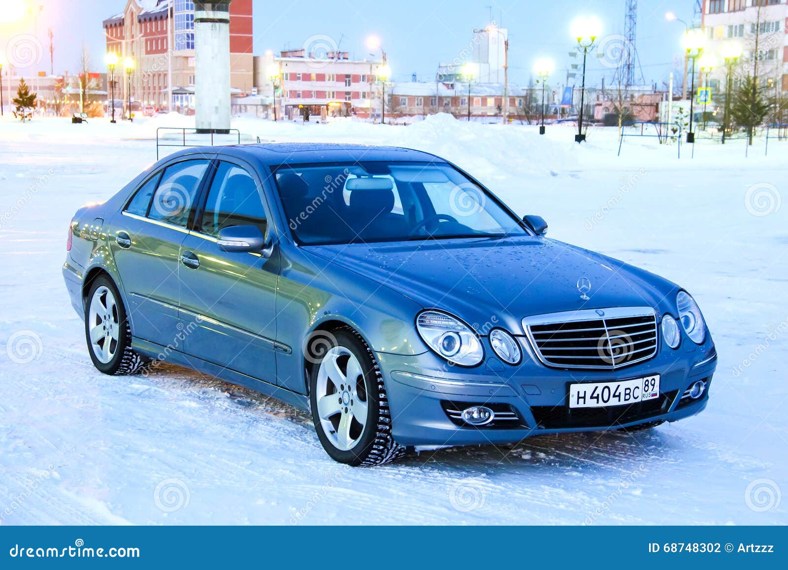 Mercedes-Benz W211 E-klasse Redaktionelles Stockfotografie - Bild von  luxus, kategorie: 68748302