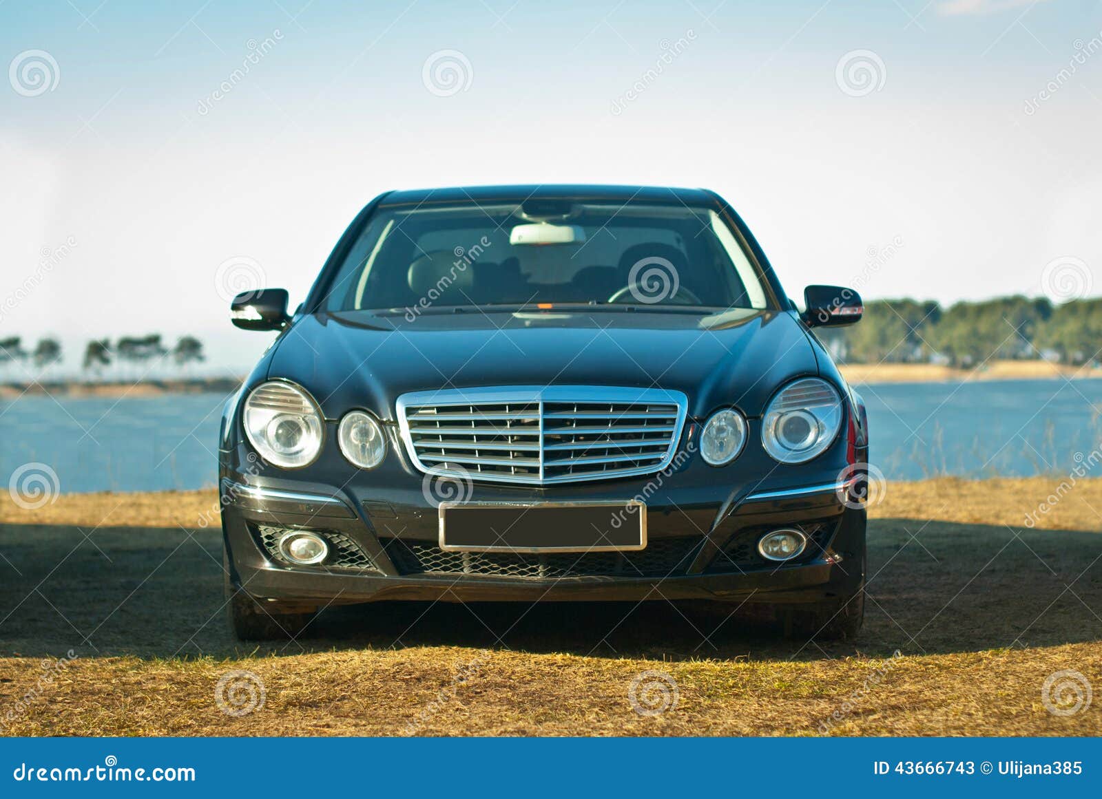 Mercedes Benz E320 E Class Touring W211 on Parking Lot Editorial  Photography - Image of third, 2002: 248127242