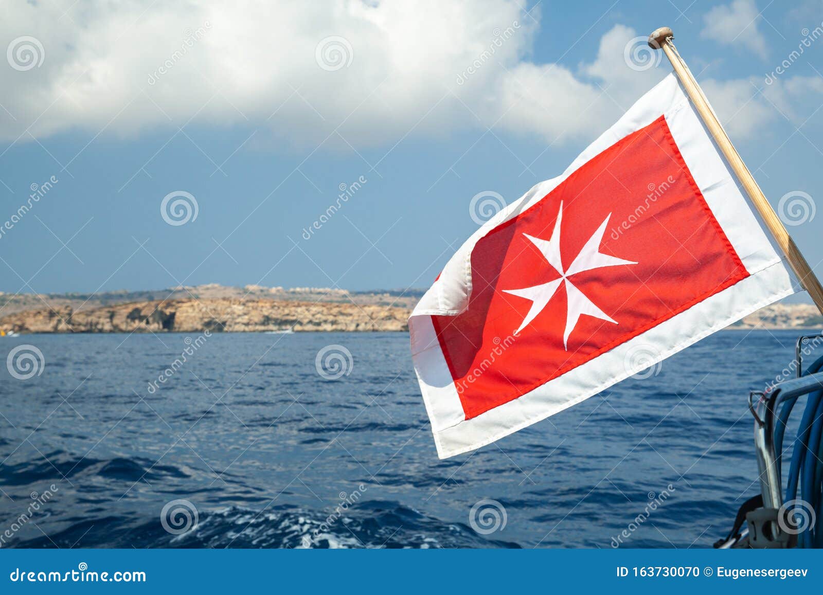 MALTA FLAG 18" X 12" for boats treehouses caravans boat caravan flags MALTESE 