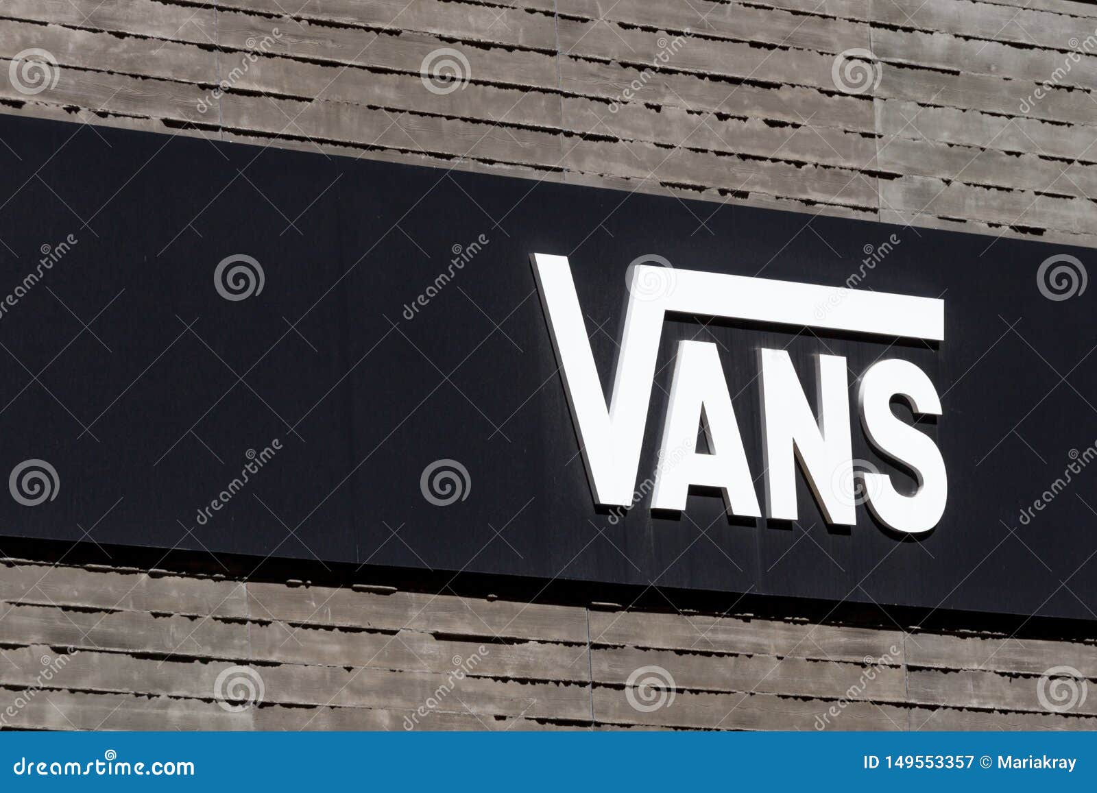 vans store france