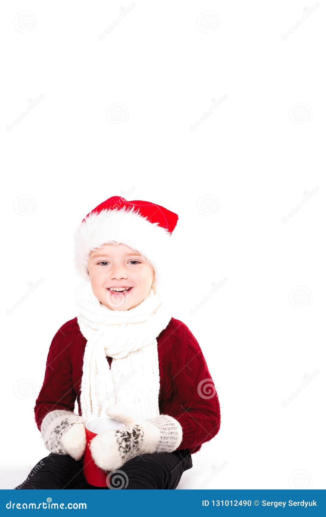 https://thumbs.dreamstime.com/z/merry-christmas-happy-new-year-cute-little-boy-holdin-holding-red-cup-kid-enjoy-holiday-santa-hat-portrait-light-background-131012490.jpg
