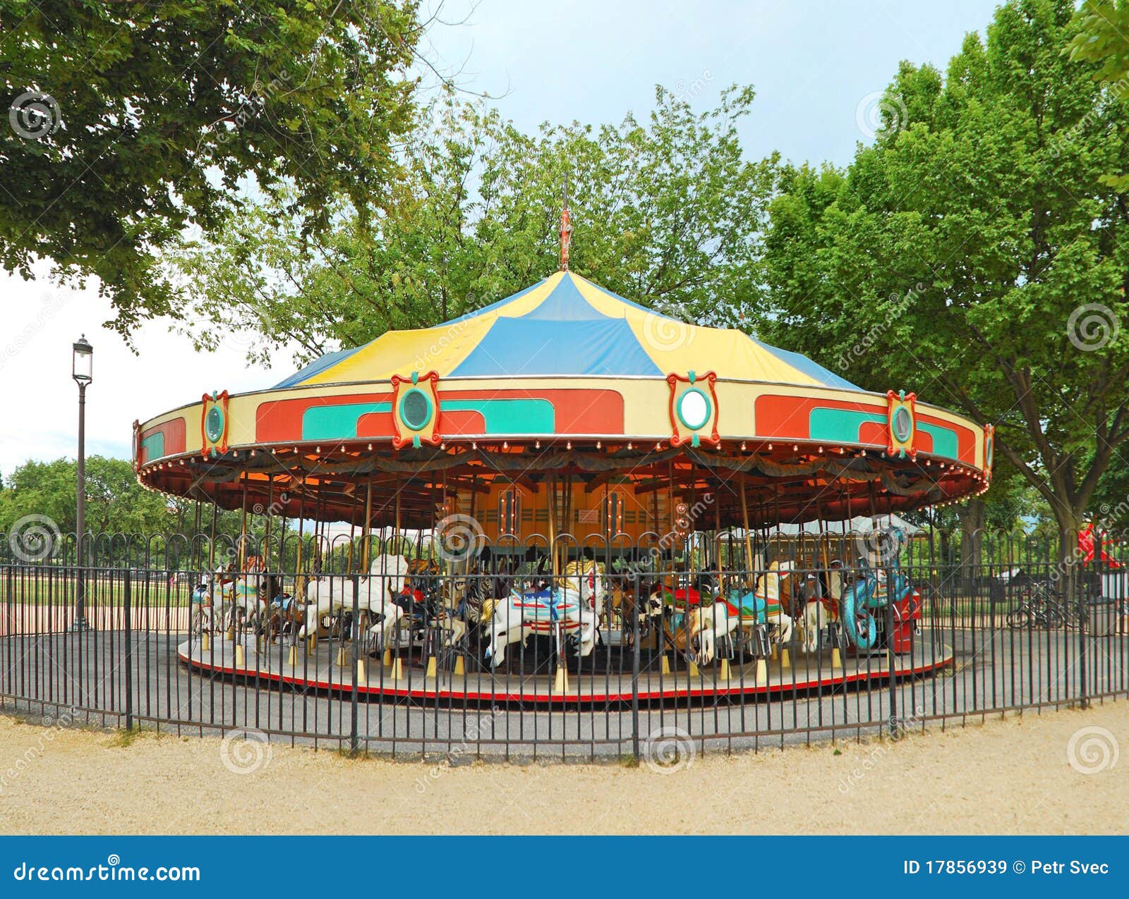 merry-go-round-national-mall-17856939.jpg