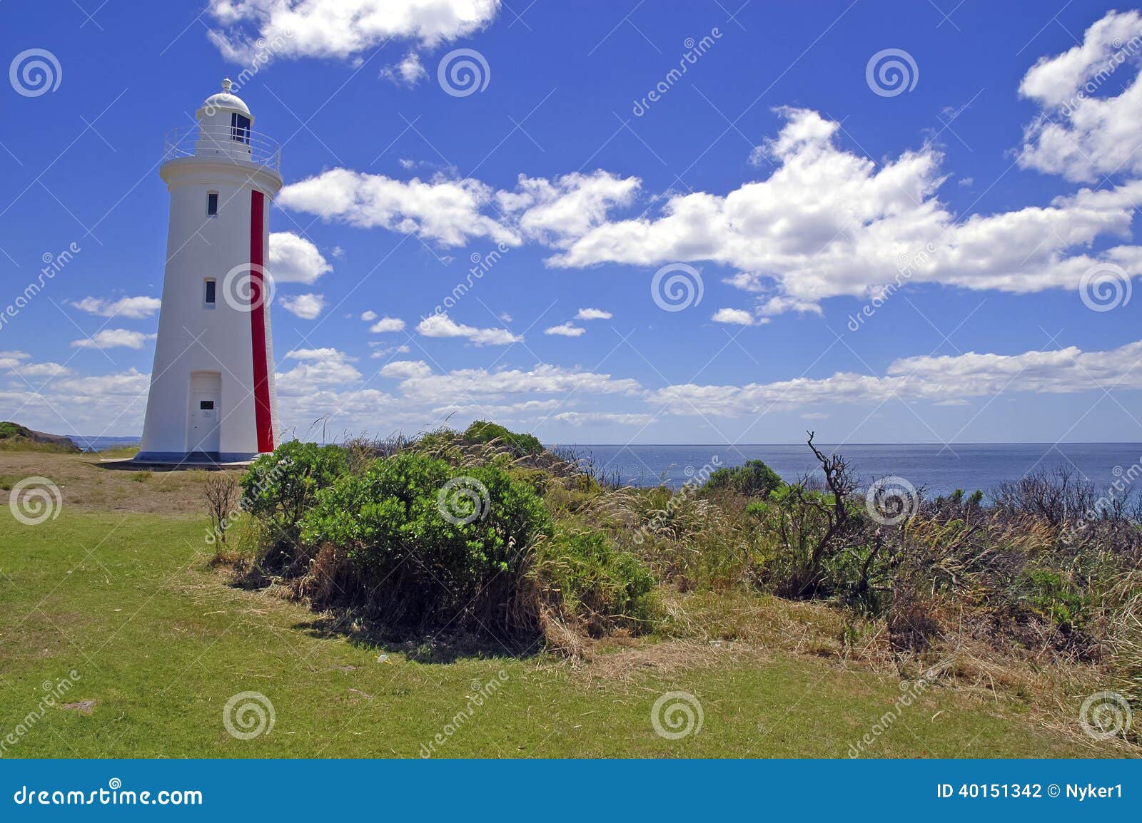 mersey bluff lighthouse in tasmania, australia