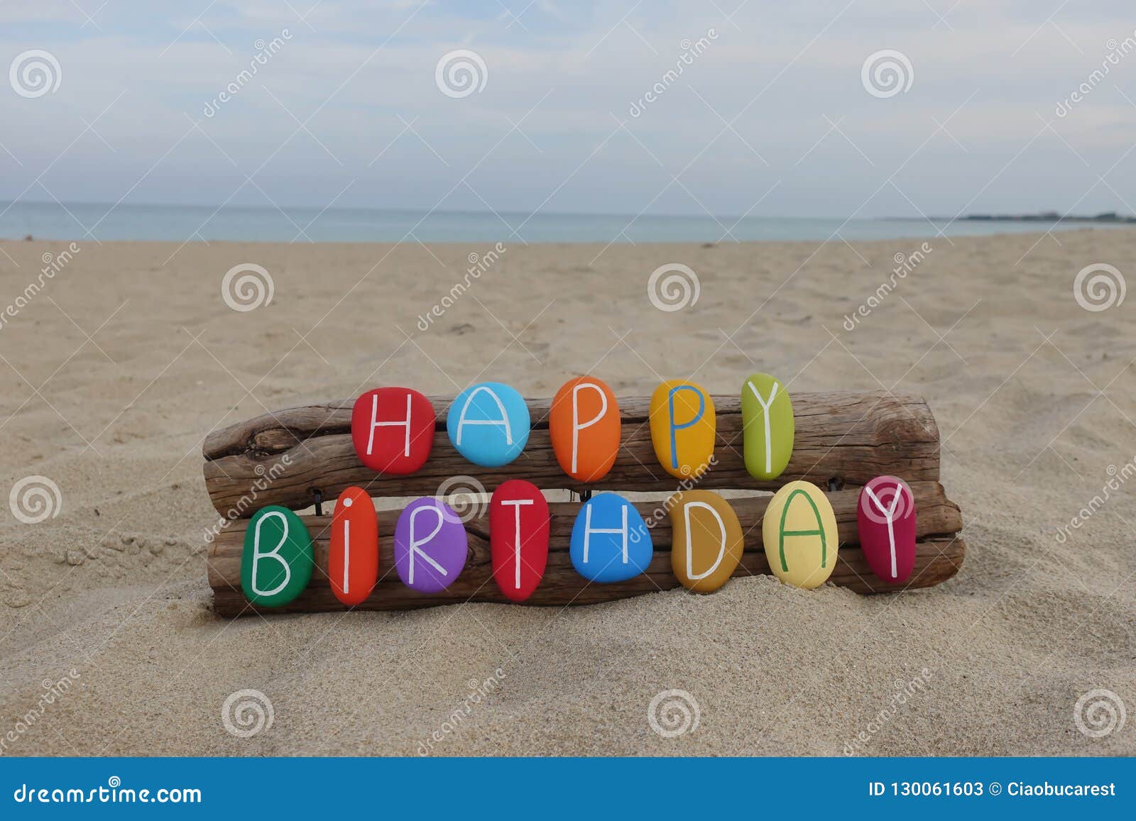 Message De Joyeux Anniversaire Avec Une Composition Creative Des Lettres En Pierre Colorees Sur La Plage Image Stock Image Du Artistique Logo Message De Joyeux Anniversaire Avec Une Composition Creative Des Lettres En Pierre Colorees Sur La Plage Image Stock Image Du Artistique Logo