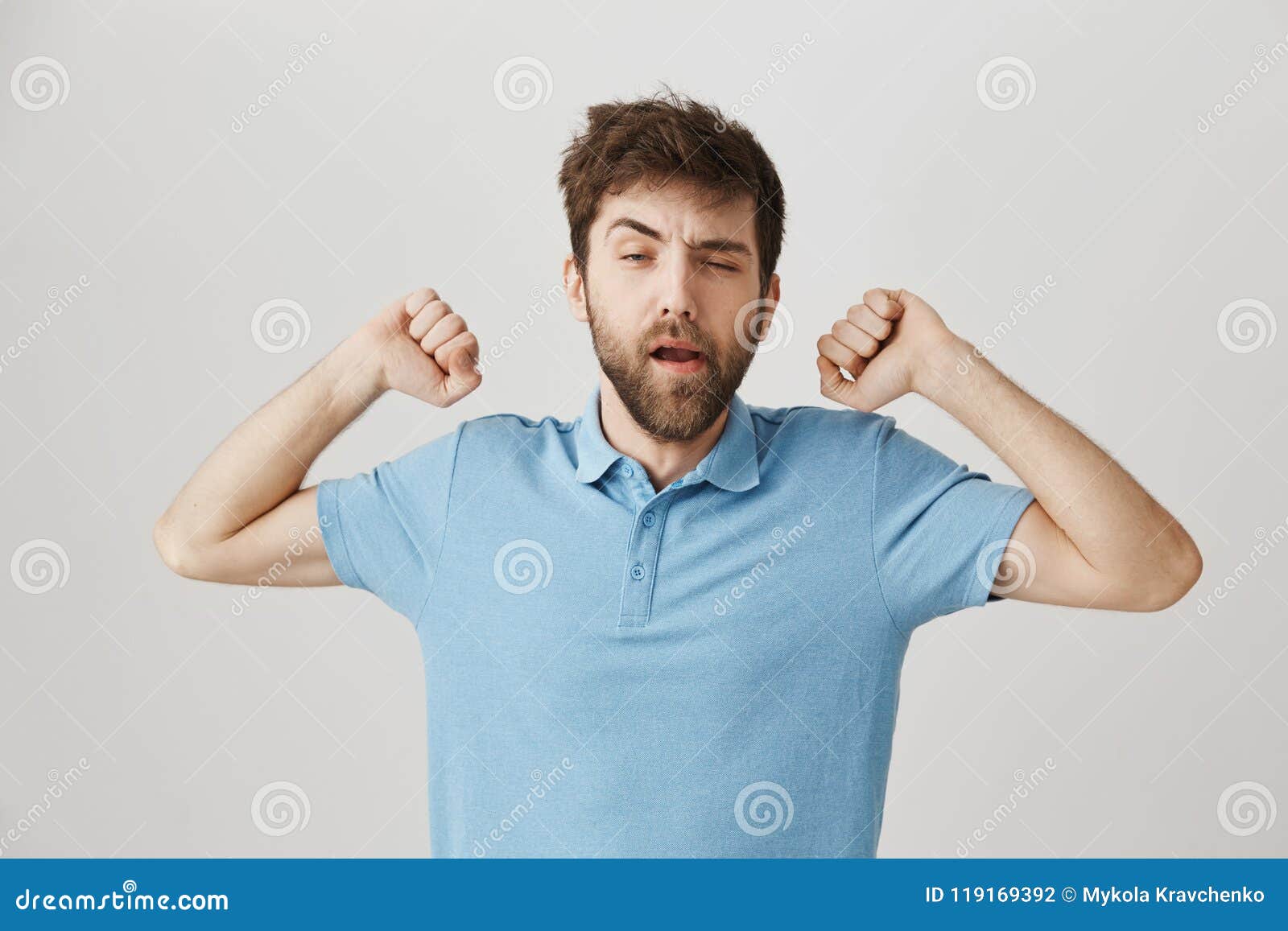 Shuraba Estar satisfecho marxismo Messy and Sleepy Adult Bearded Guy Stretching with Raised Hands and  Yawning, Squinting As If he Just Woke Up, Standing Stock Photo - Image of  advertisement, hair: 119169392