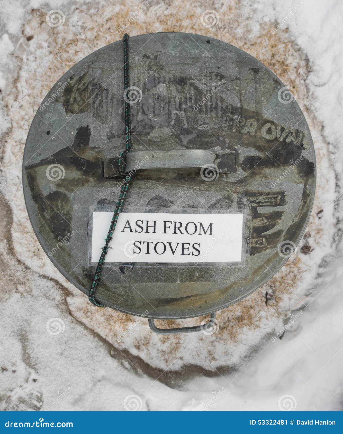 Metal bin for hot ashes stock image. Image of separation 53322481