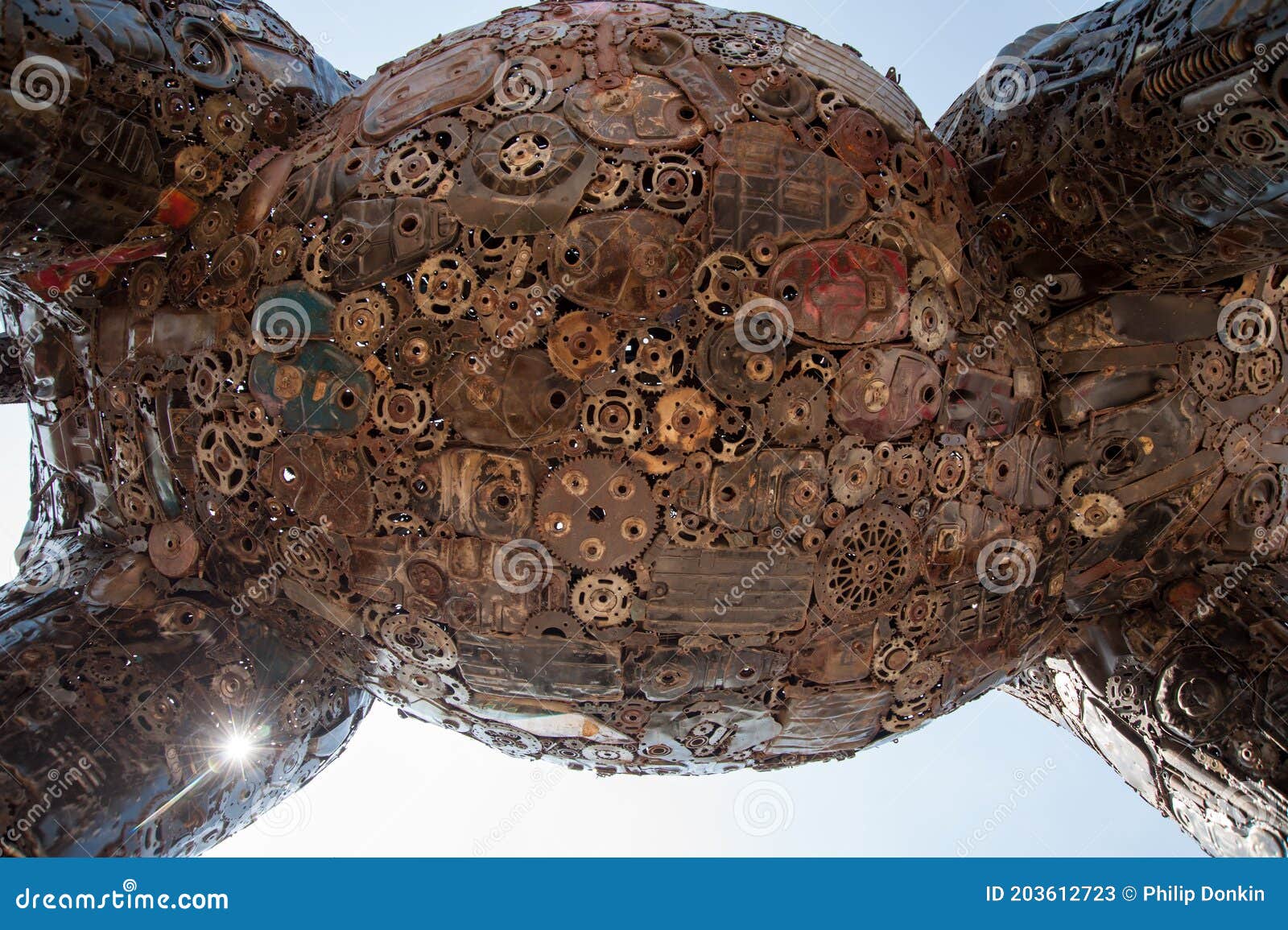 Metal Giraffe Sculpture Asia Editorial Stock Photo - Image of abstract
