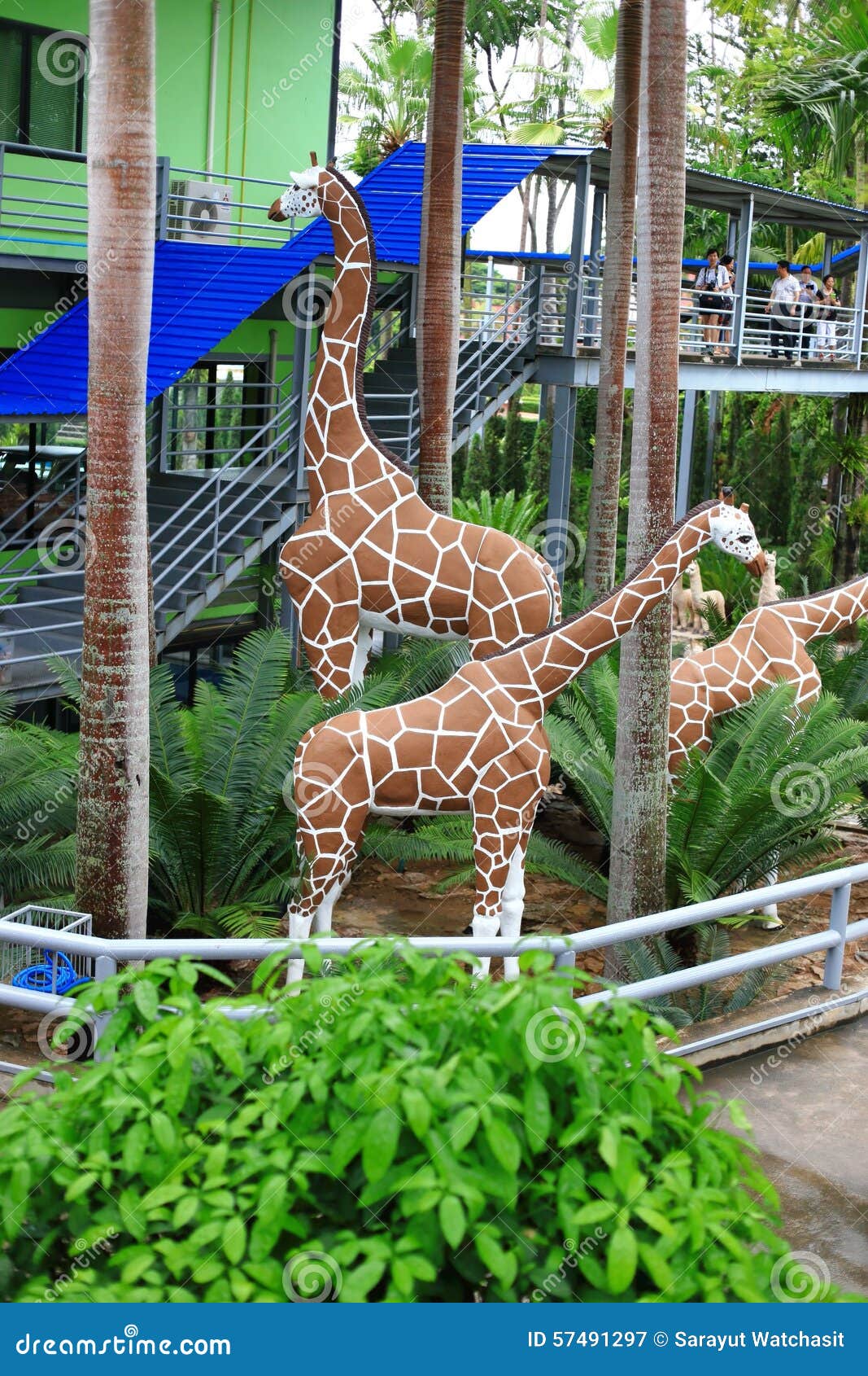 Giraffe Statue Stock Image | CartoonDealer.com #84292027