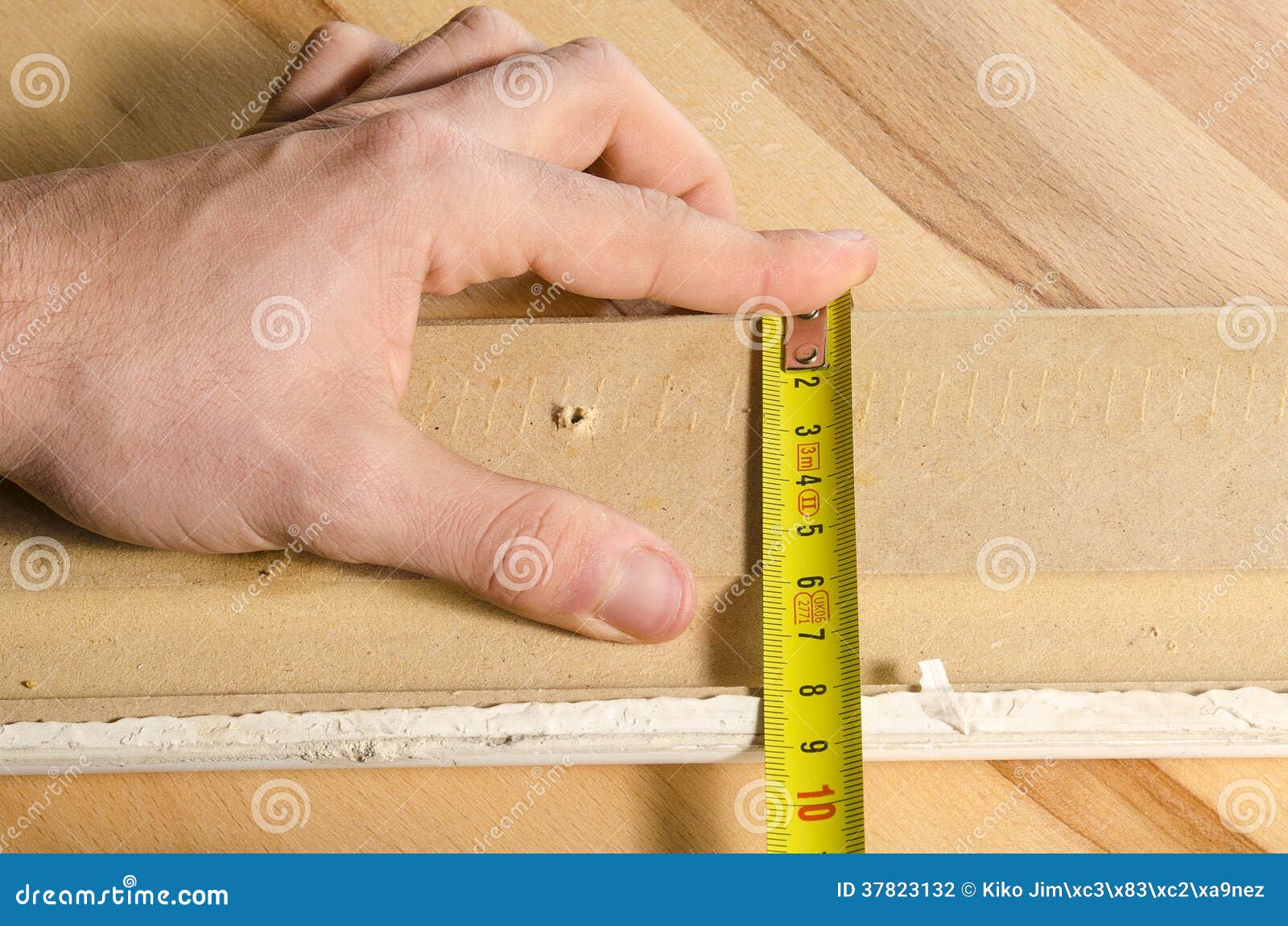 Meter Carpenter stock photo. Image of perpendicular, carpenter 37823132