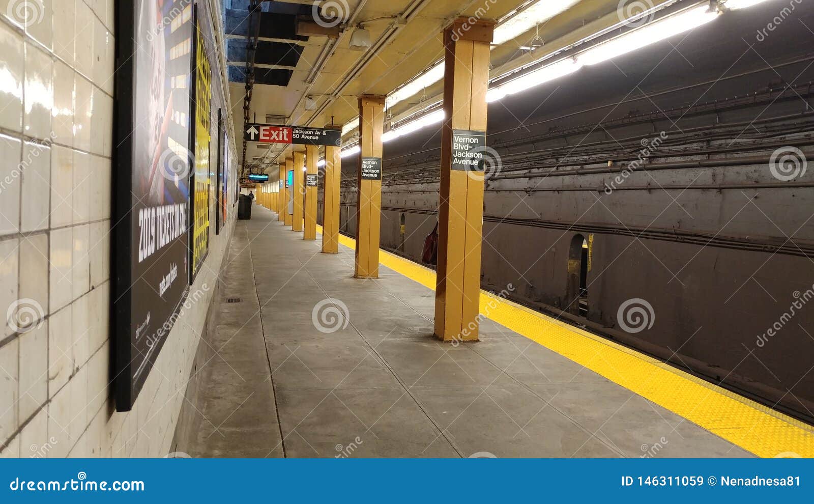 nyc subway station nyc subway station