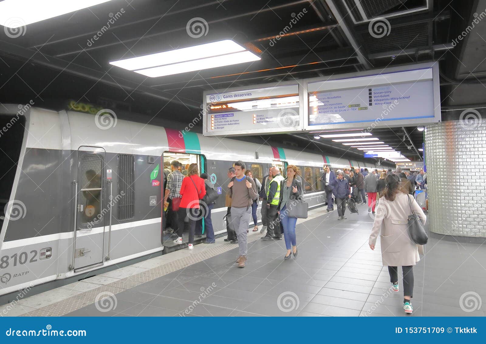 Metro Subway Train Station Paris France Editorial Stock Image Image