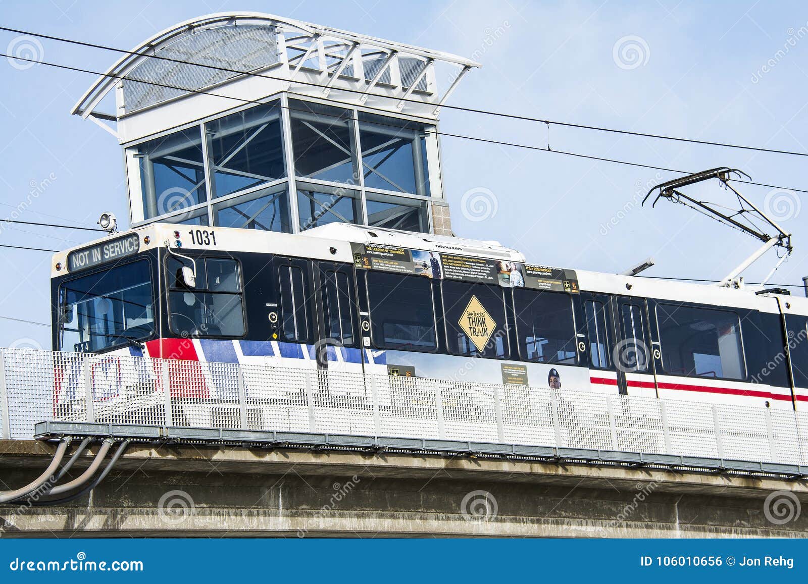 St Louis, Missouri, United States - Circa 2016 - Metrolink Commuter Passenger Train At Station ...