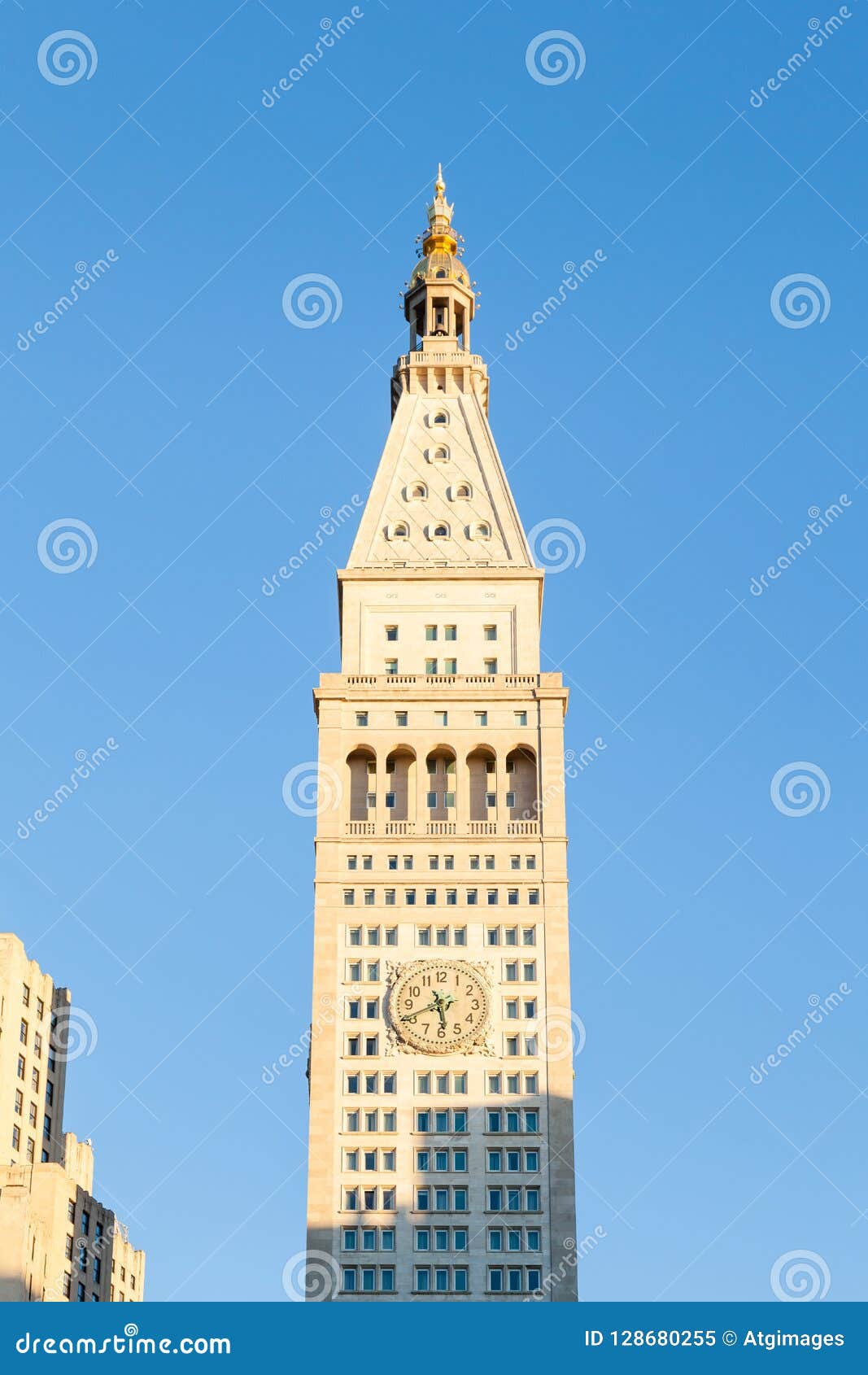 The Metropolitan Life Insurance Company Tower Editorial Image Image Of Famous Colour 128680255