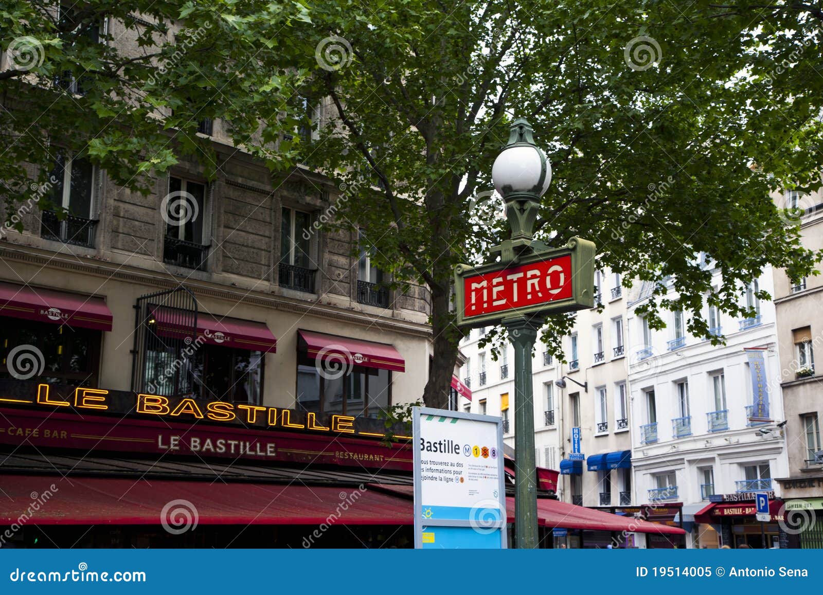 Metrozeichen-Art Deco. Art Deco einer Metros kennzeichnen innen Paris