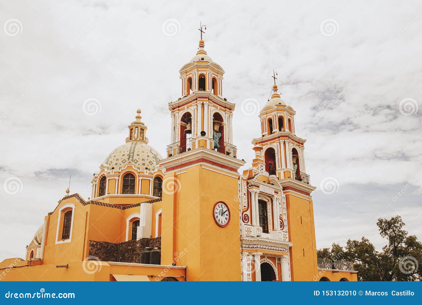 mexican church, iglesia cholula puebla mexico