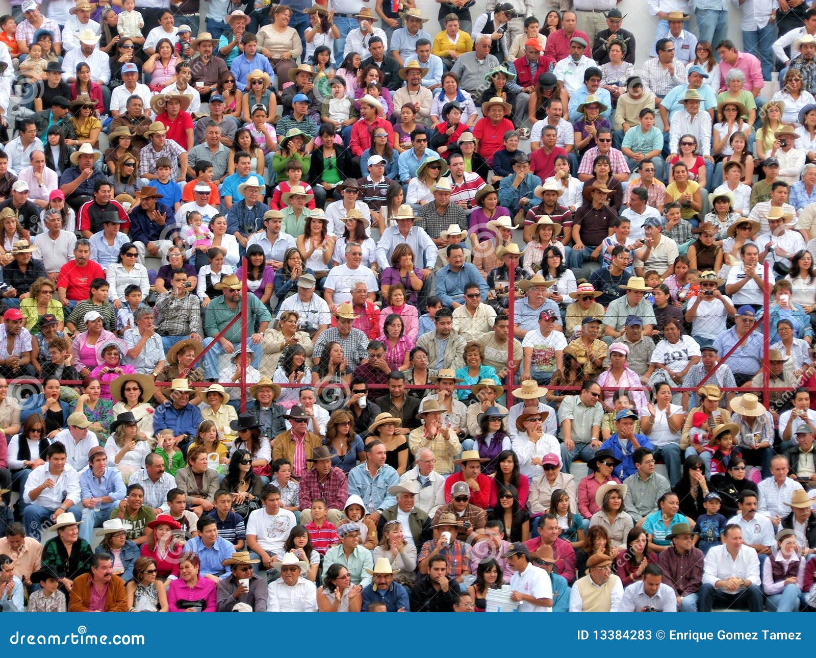 Mexican Crowd Editorial Stock Photo - Image: 13384283