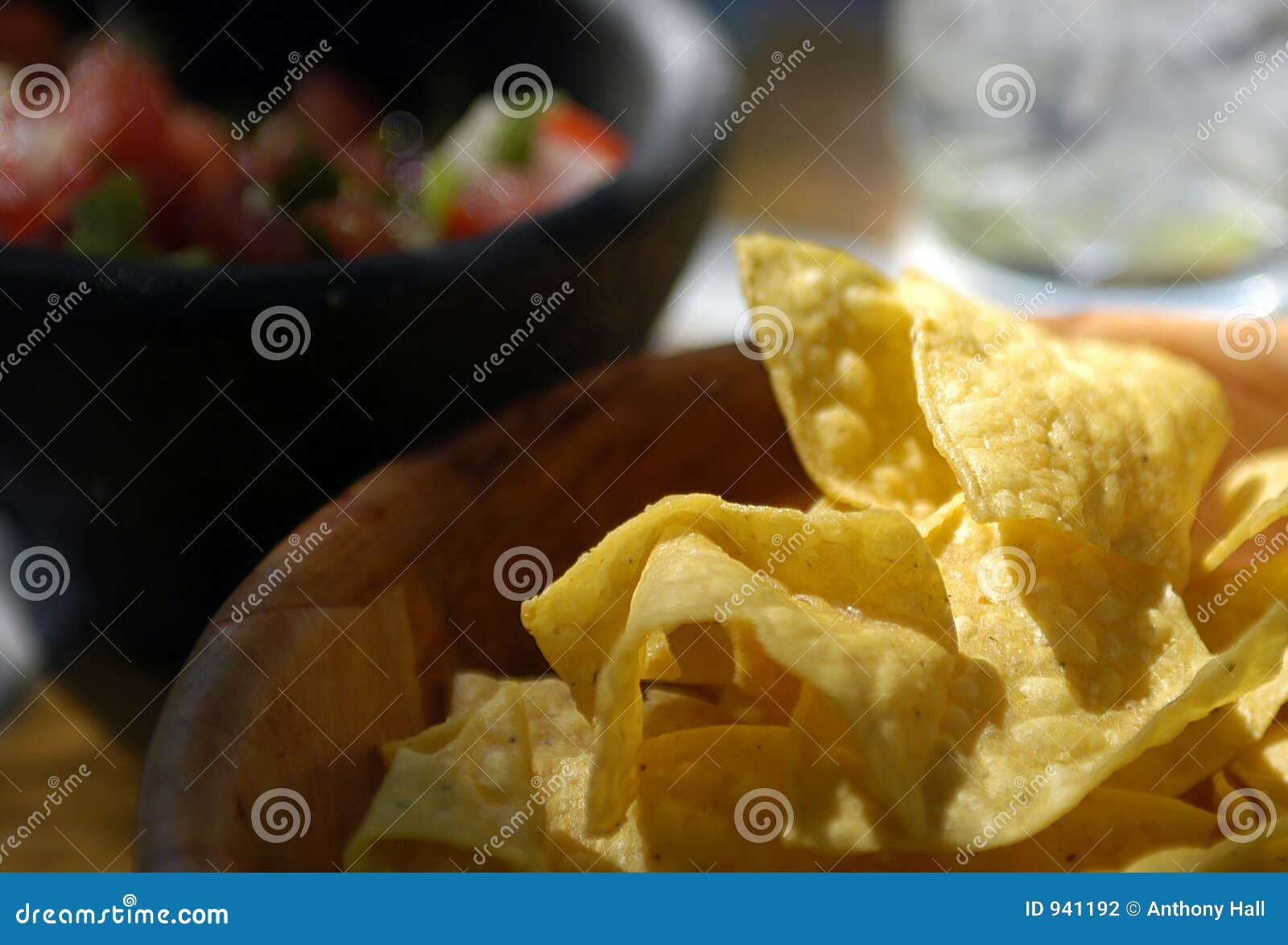 mexican food - chips & salsa
