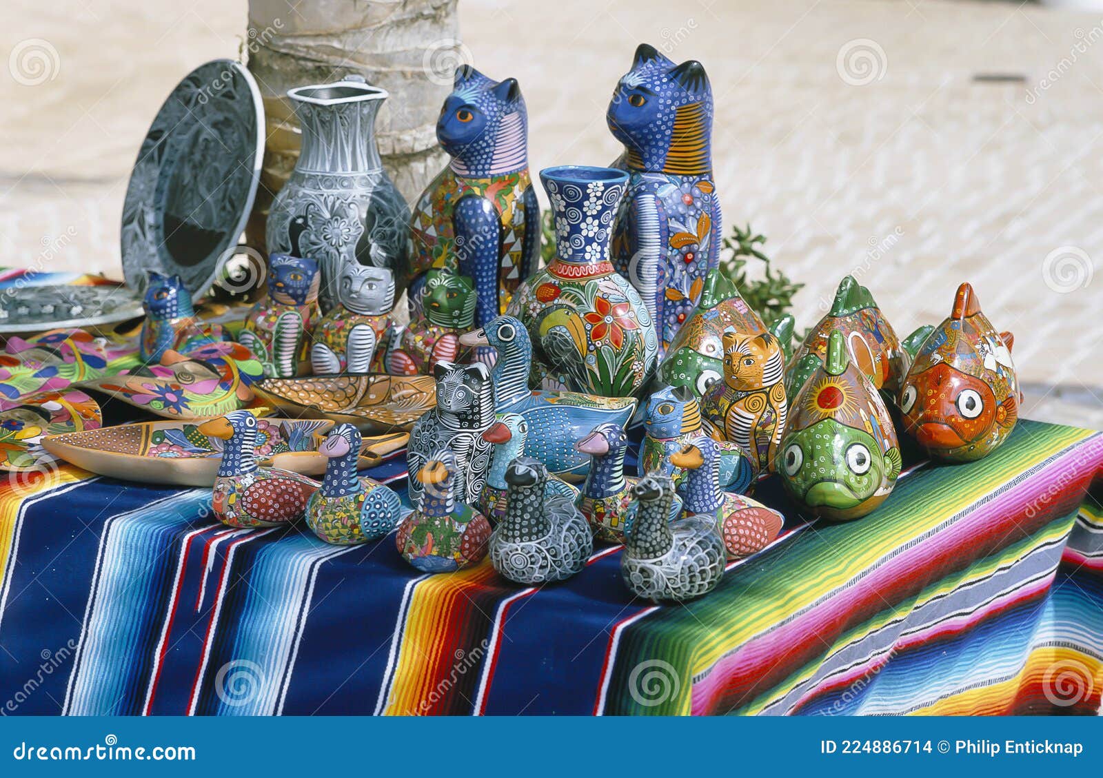 Mexican Souvenirs editorial stock image. Image of display 224886714