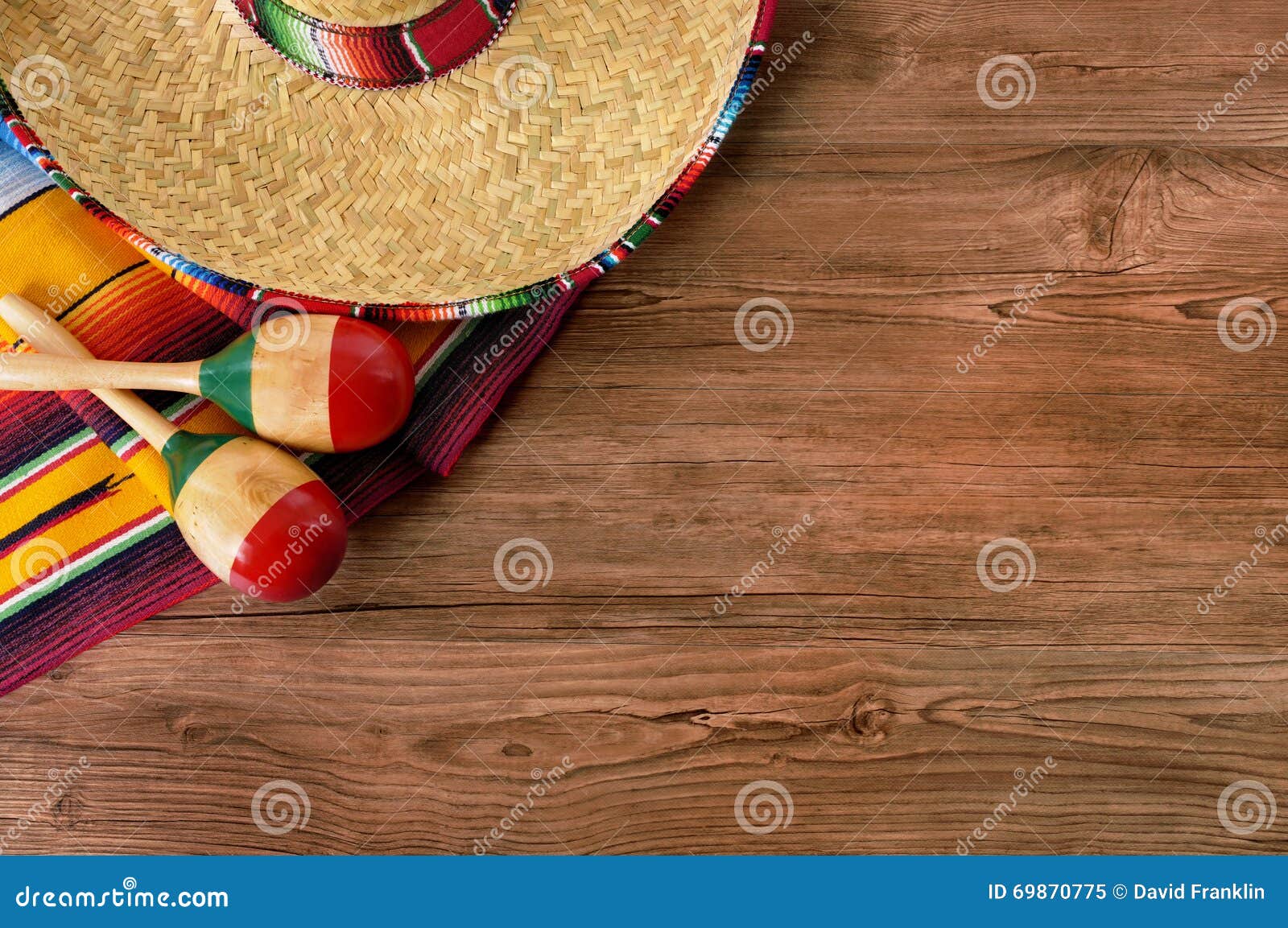 mexico cinco de mayo wood background mexican sombrero