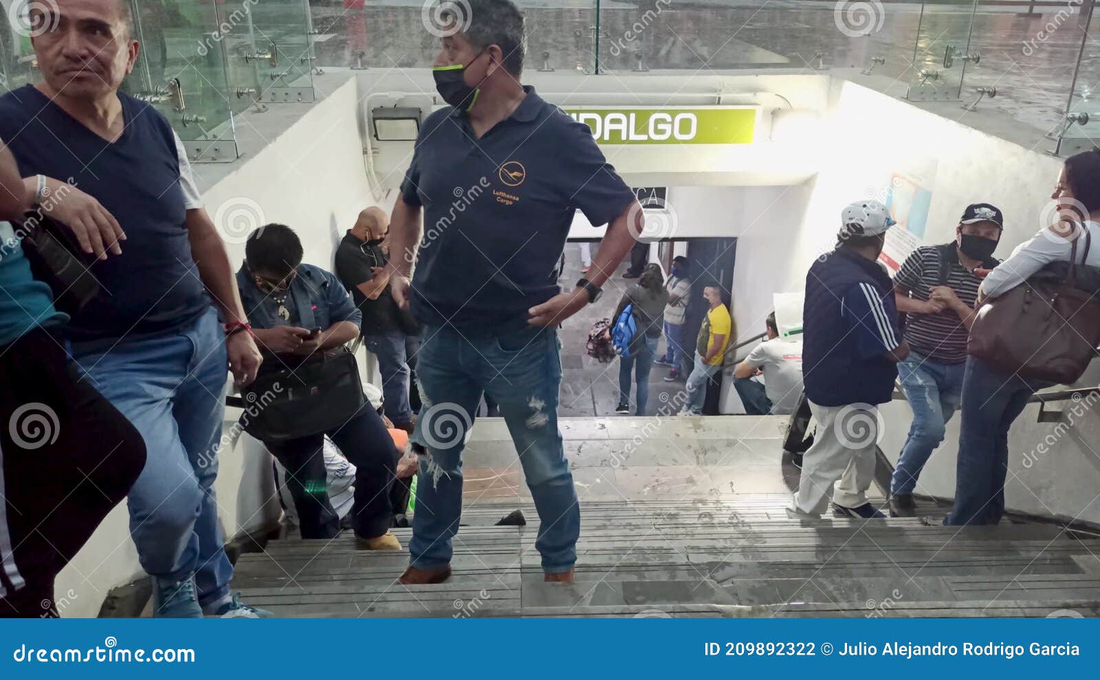 People Sheltering from the Rain in the Hidalgo Subway in Mexico City Stock Footage - Video of metro, coronavirus: 209892322 People Sheltering from the Rain in the Hidalgo Subway in Mexico City Stock Footage - Video of metro, coronavirus: 209892322
