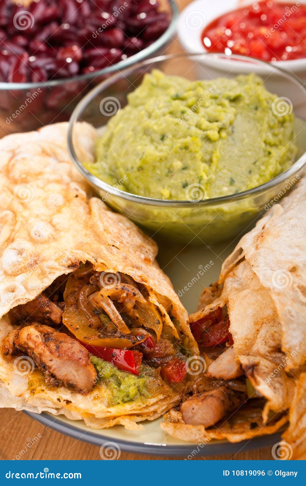 Mexikanische Huhn Und Rindfleisch Fajitas Stockfoto - Bild von fajitas ...