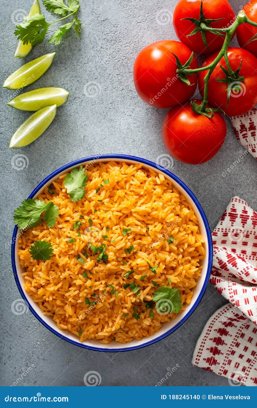 Mexikanischer Reis Mit Tomaten Stockfoto - Bild von pfeffer ...