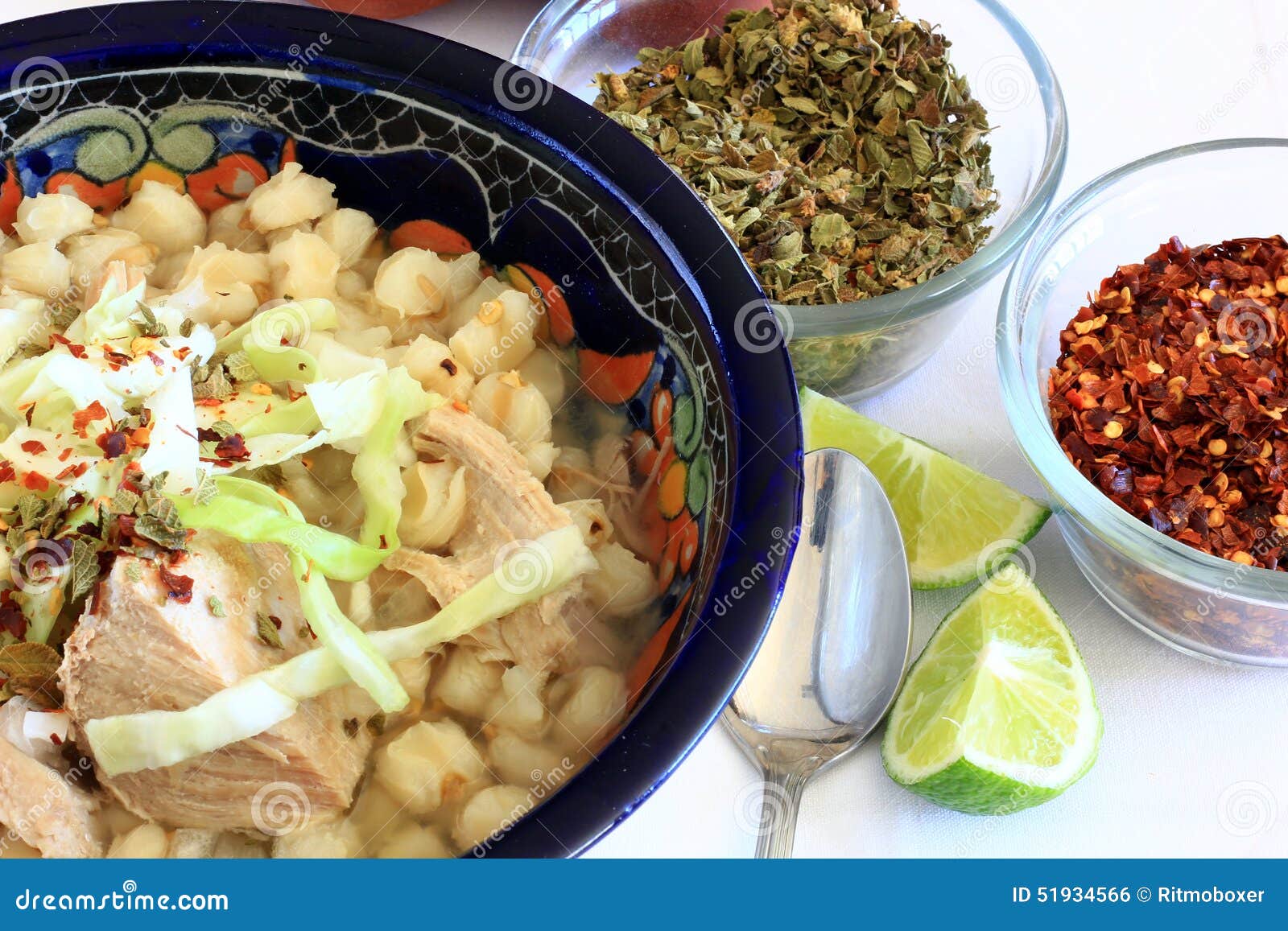 Mexikanisches Schweinefleisch Pozole Und Maisbrei-Maissuppe Stockfoto ...