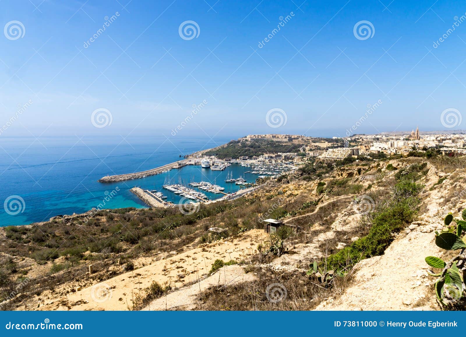 Mgarrhaven. MÄ ¡ arr is stad en haven op het eind van het oosten van Gozo, Malta