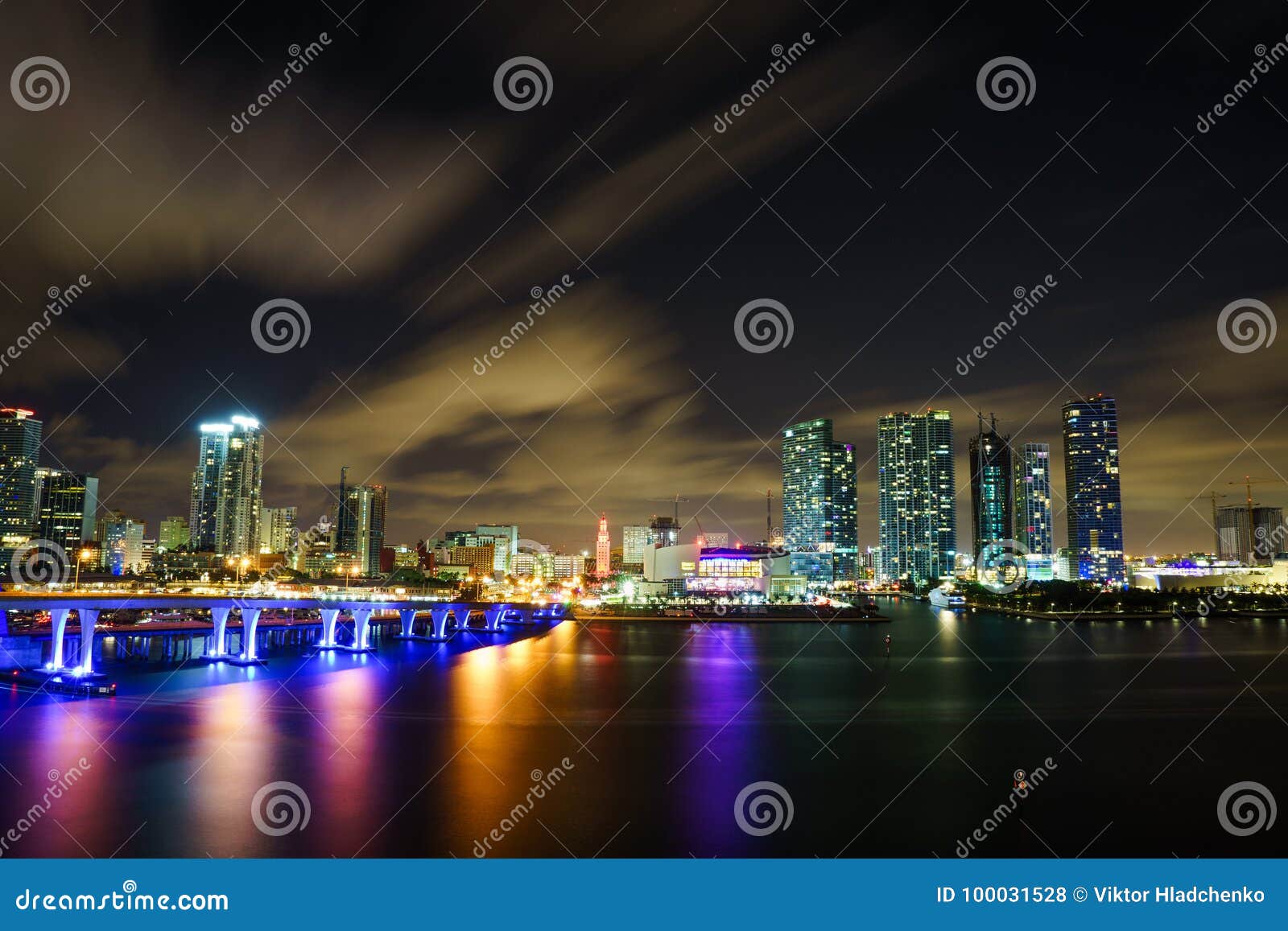 miami skyline panorama copy space miami skyline panorama copy space