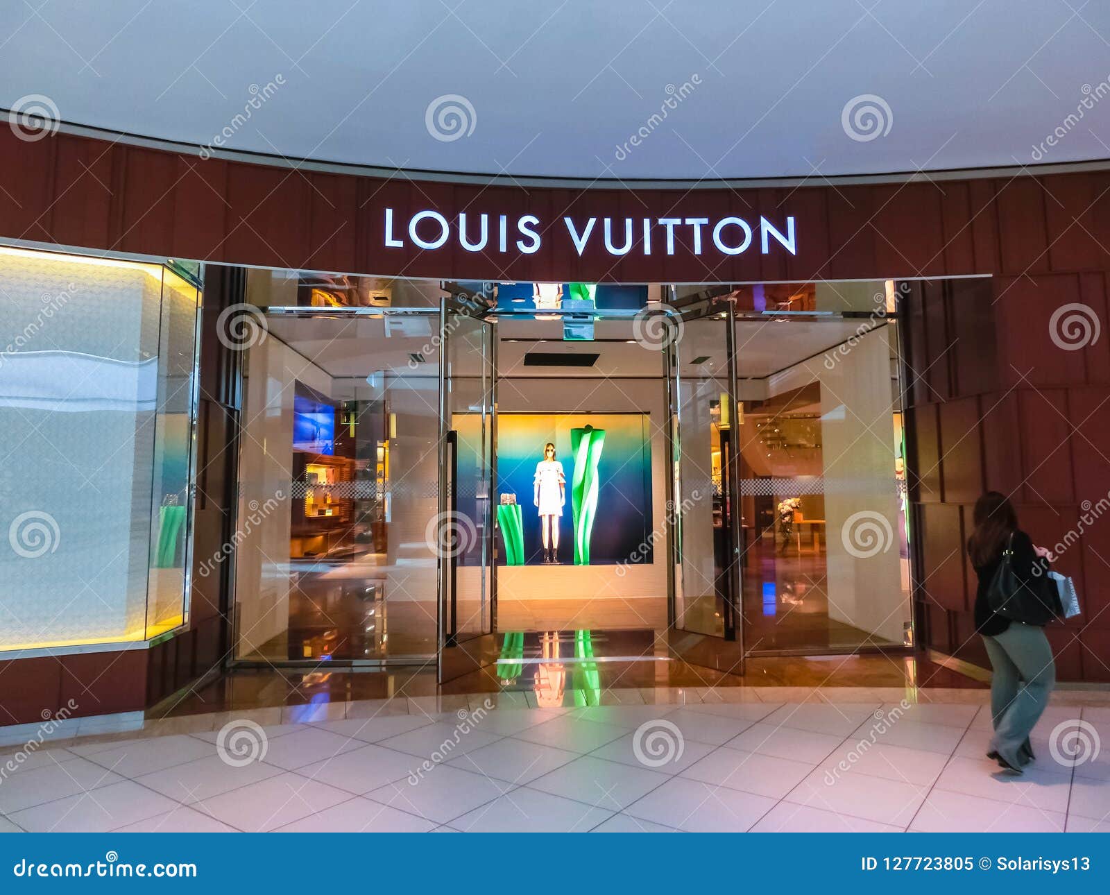 Miami, Usa - May 12, 2018: Louis Vuitton Famous Boutique In Aventura Mall. Editorial Image ...