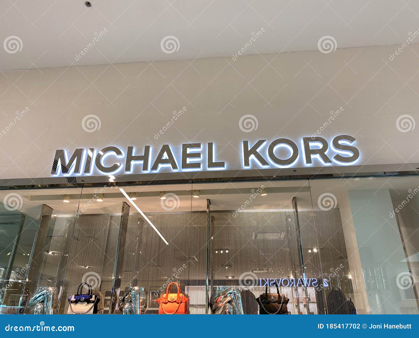 The Michael Kors Storefront at the MIllenia Mall in Orlando, Florida  Editorial Photo - Image of retail, classic: 185417686