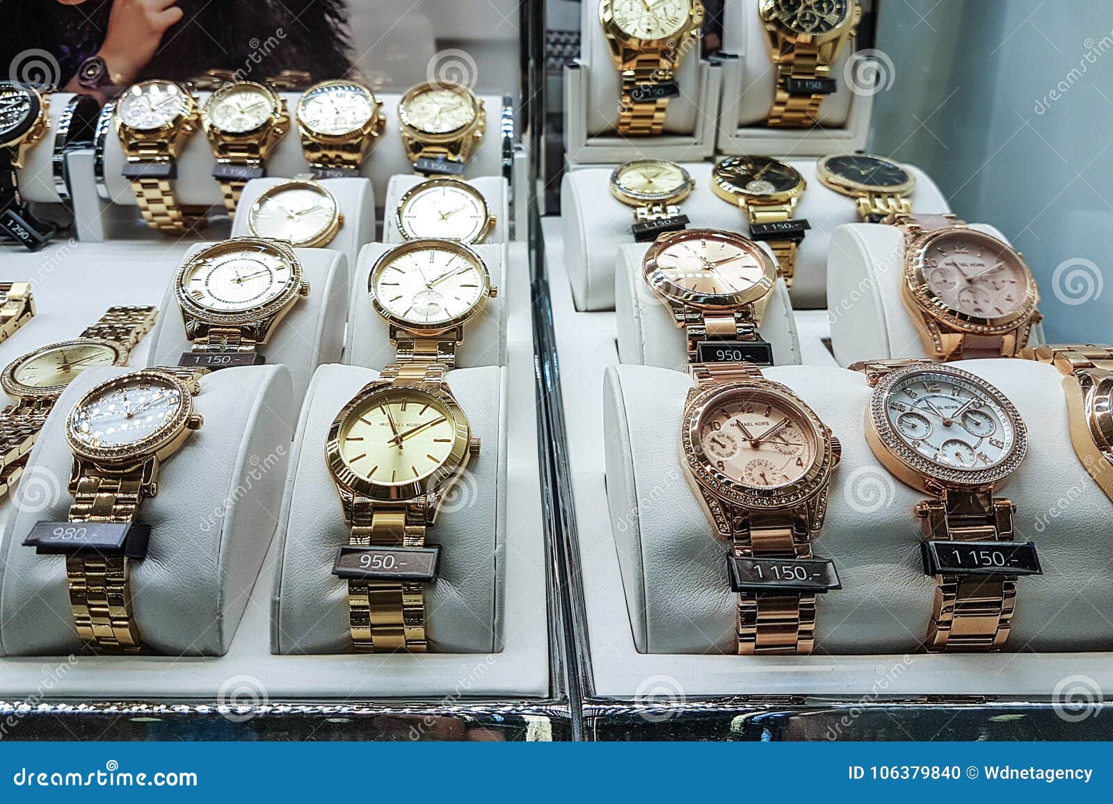 michael kors store watches