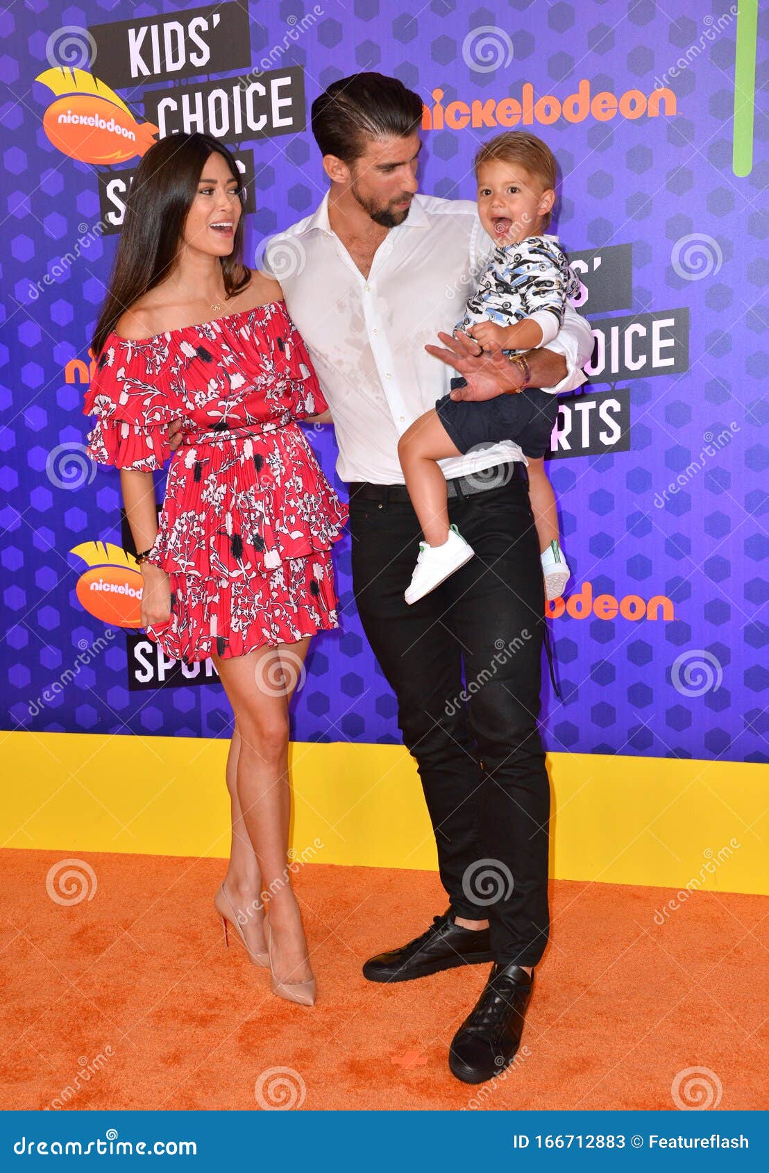 pix Nicole Johnson Michael Phelps Kids https www dreamstime com michael phelps nicole johnson boomer santa monica ca july nickelodeon kids choice sports awards barker hangar image166712883