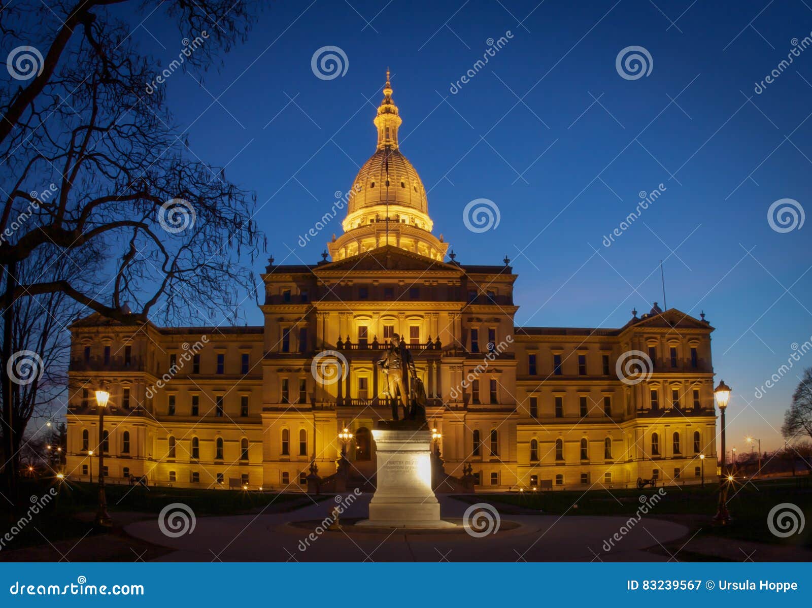 Michigan Capital at night stock image. Image of night 83239567
