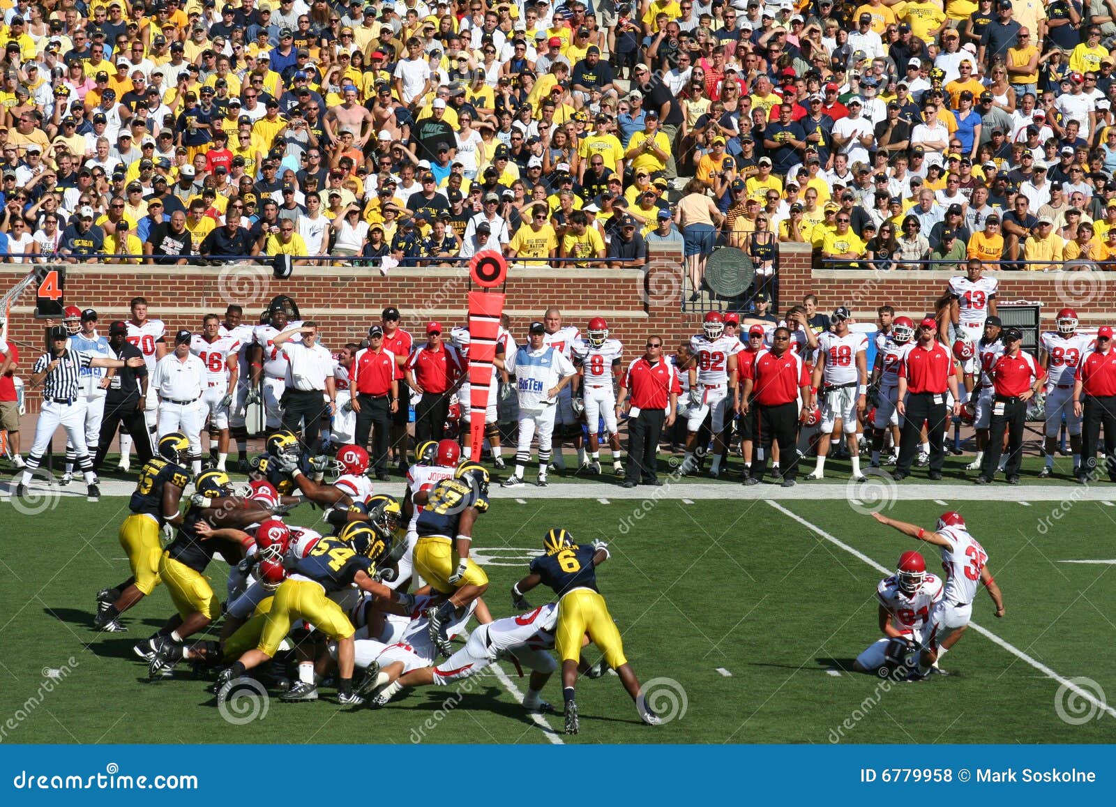 Michigan Wolverines Field Goal Block Editorial Stock Photo Image of