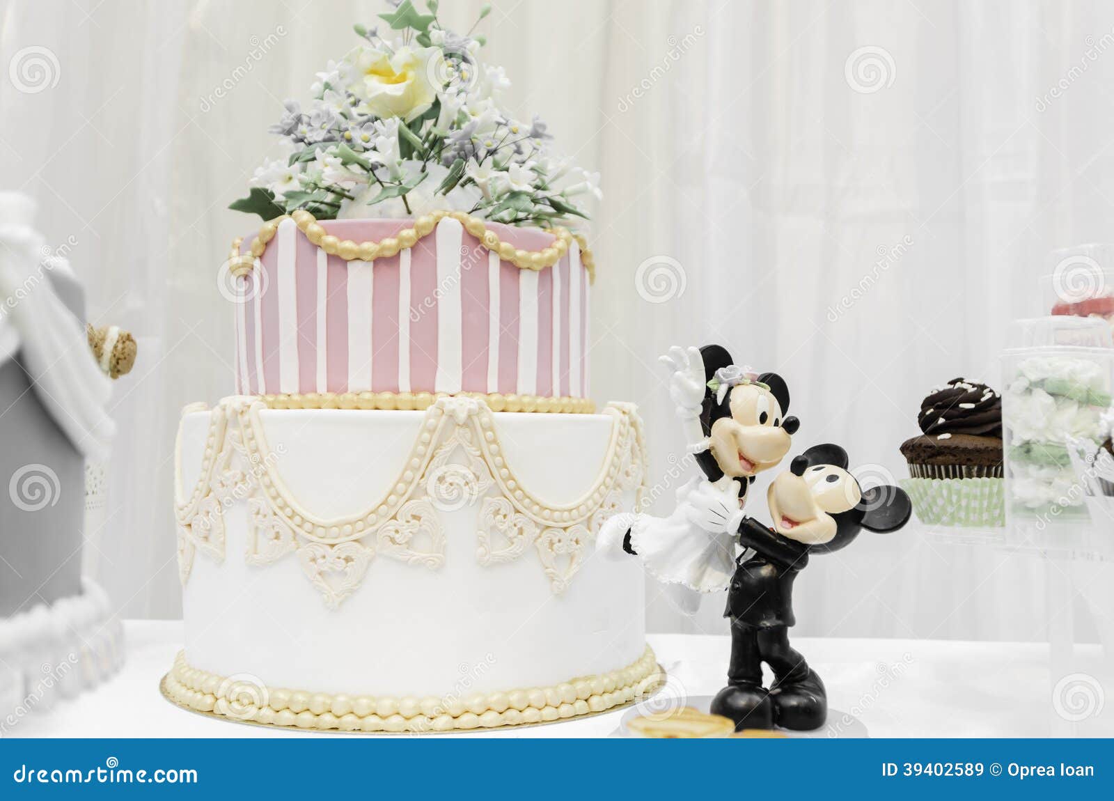 Mickey Et Minnie Miniatures Image Stock Editorial Image Du Mariage Minnie Mickey Et Minnie Miniatures Image Stock Editorial Image Du Mariage Minnie