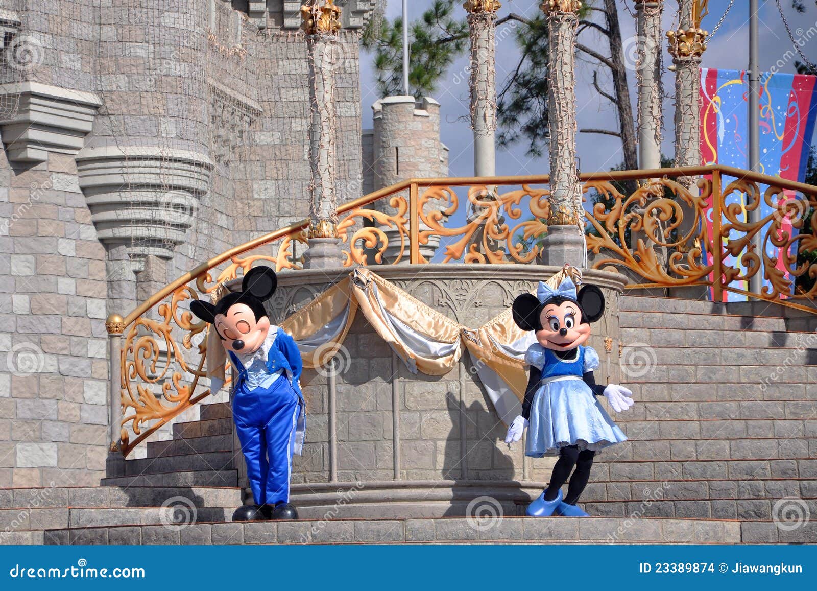 mickey and minnie disney world