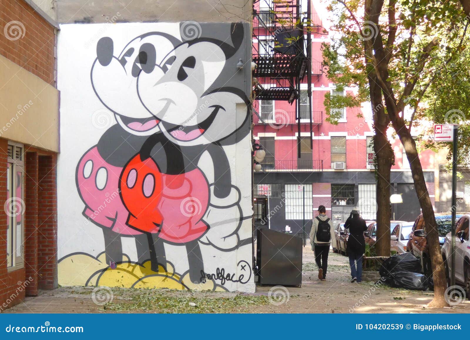 Mural de Mickey Mouse imagen de archivo editorial. Imagen de mural -  104202539, image size:1600x1157