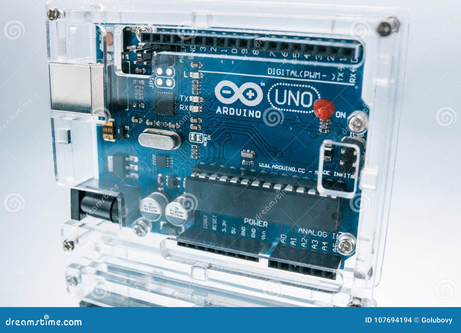 Microcontroller arduino uno breadboard processor editorial photo