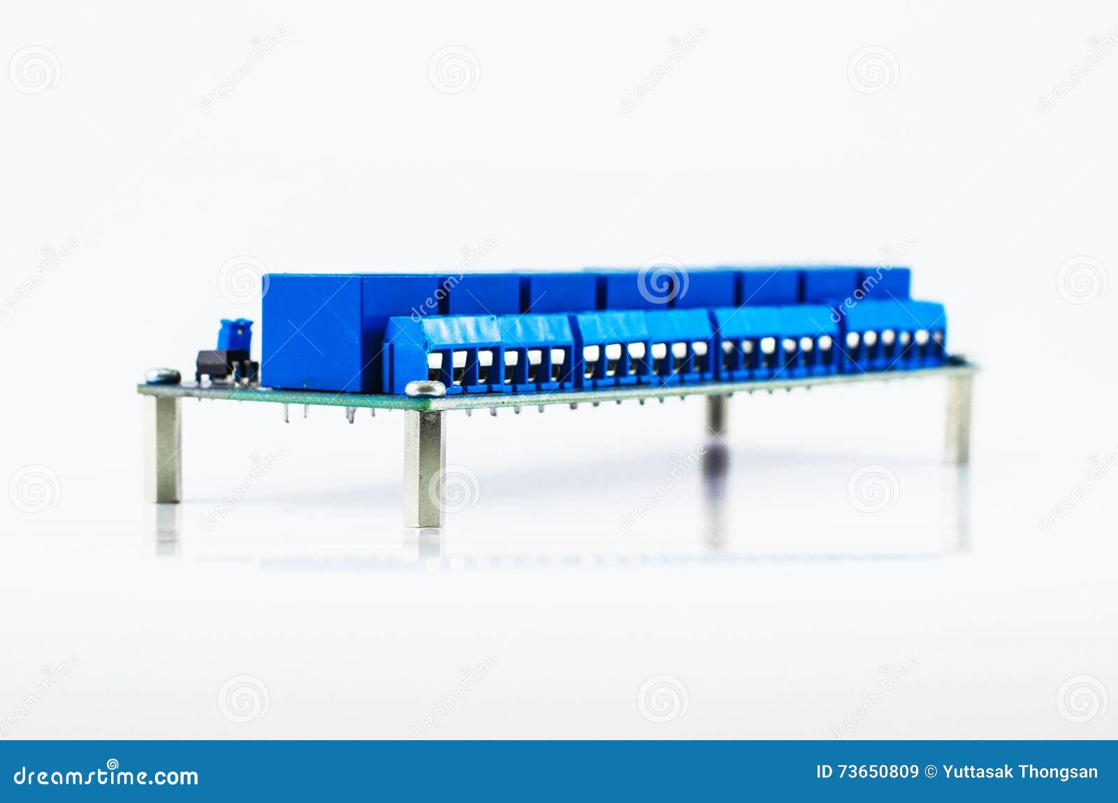 Microcontroller relay stock image. Image of output, robotic Circuit Diagram