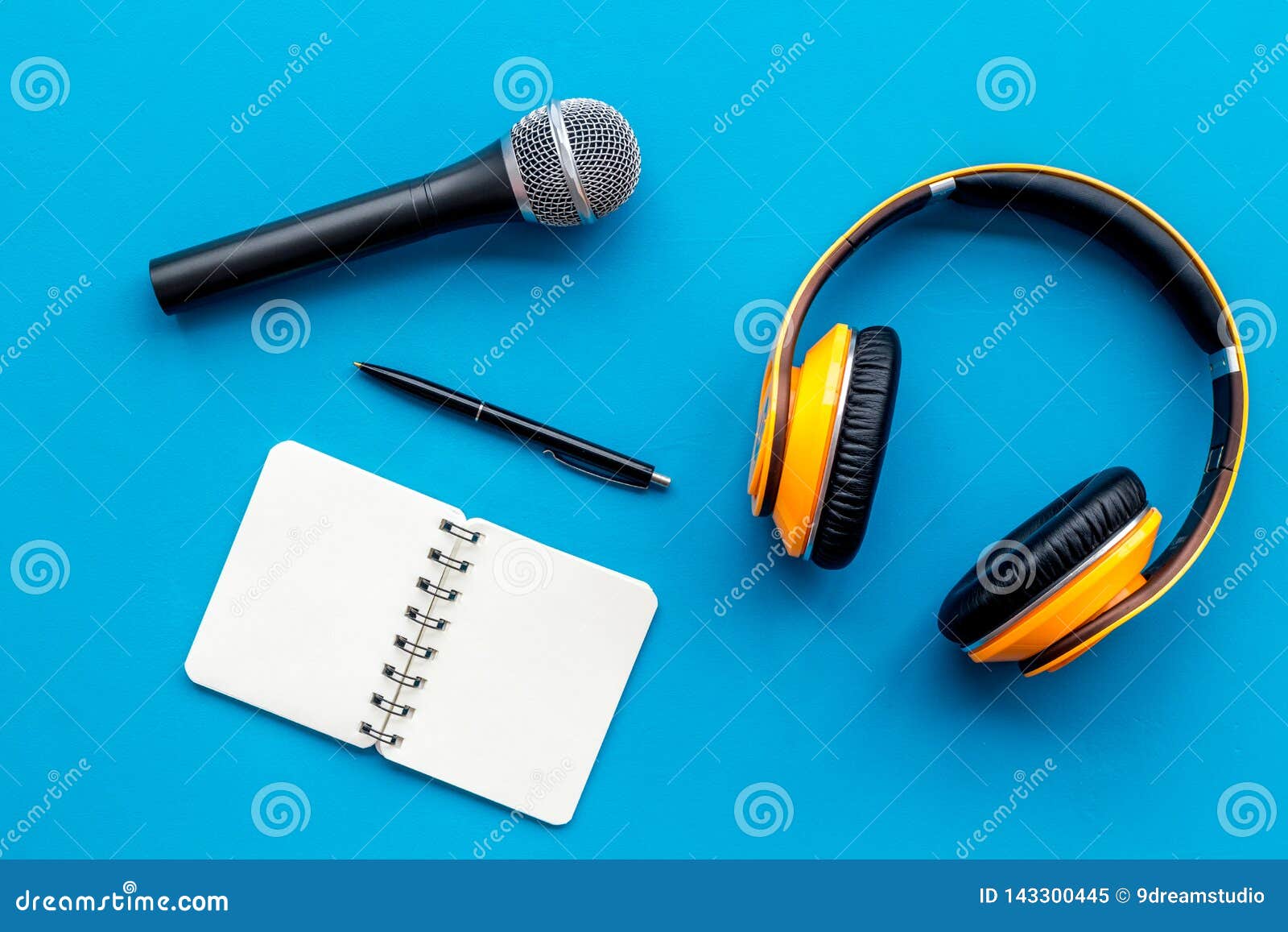 Download Microphone, Headphones, Notebook For Blogger, Journalist ...